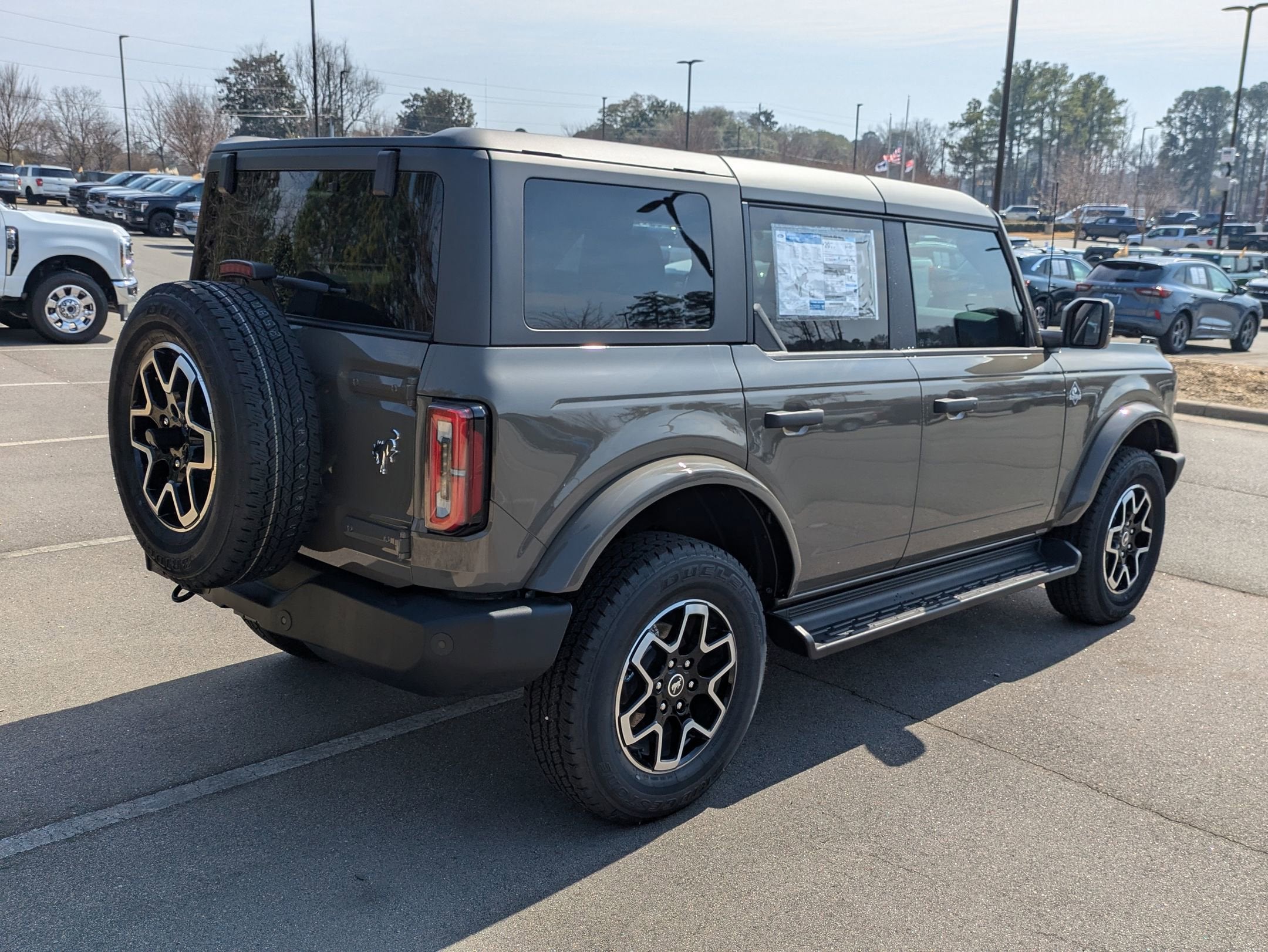 2026 Ford Bronco Outer Banks