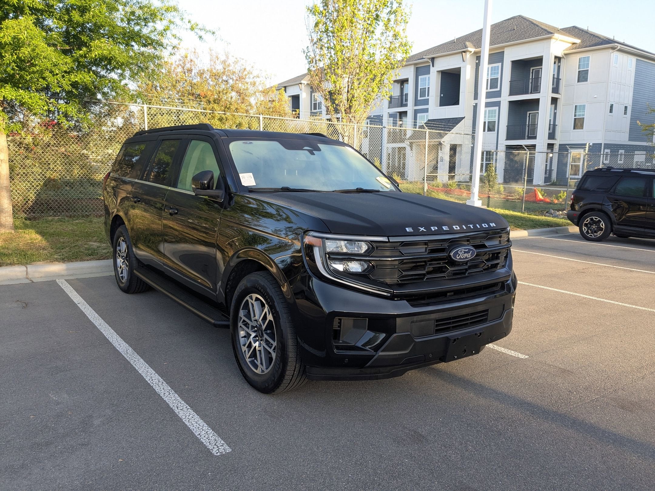 2025 Ford Expedition Max Active