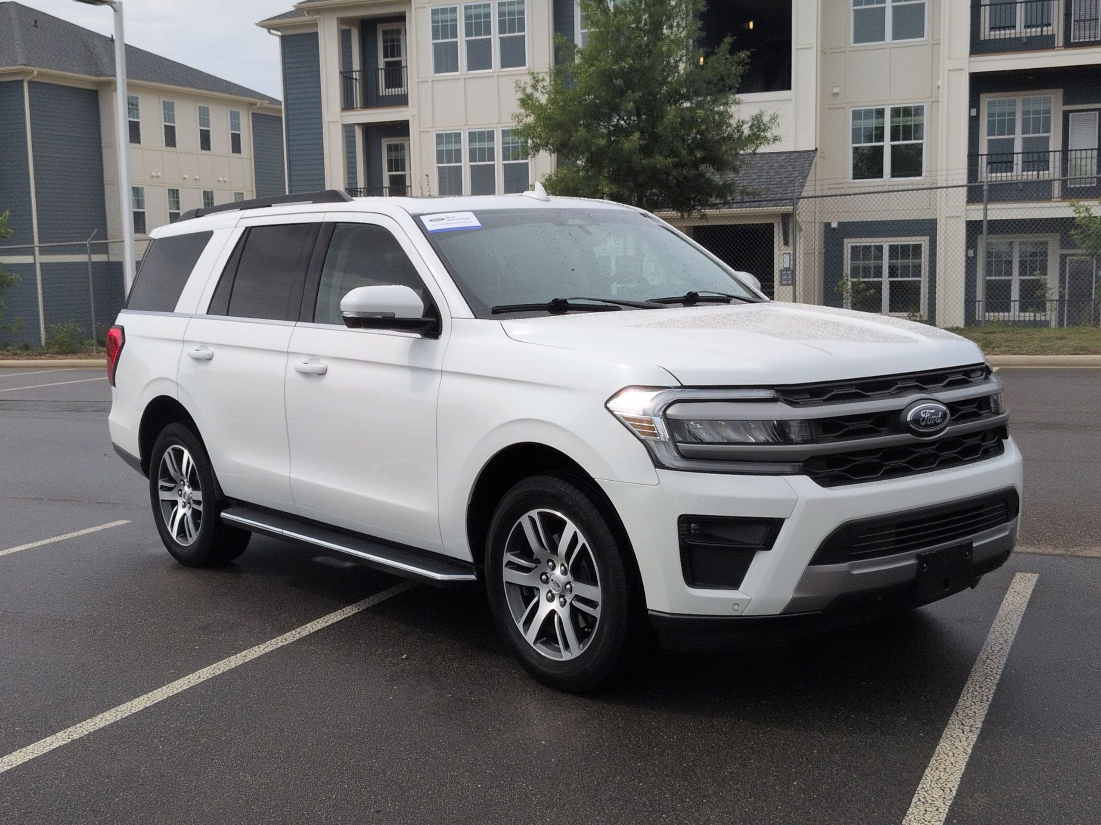 2023 Ford Expedition XLT