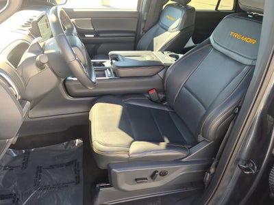 2025 Ford Expedition Tremor
