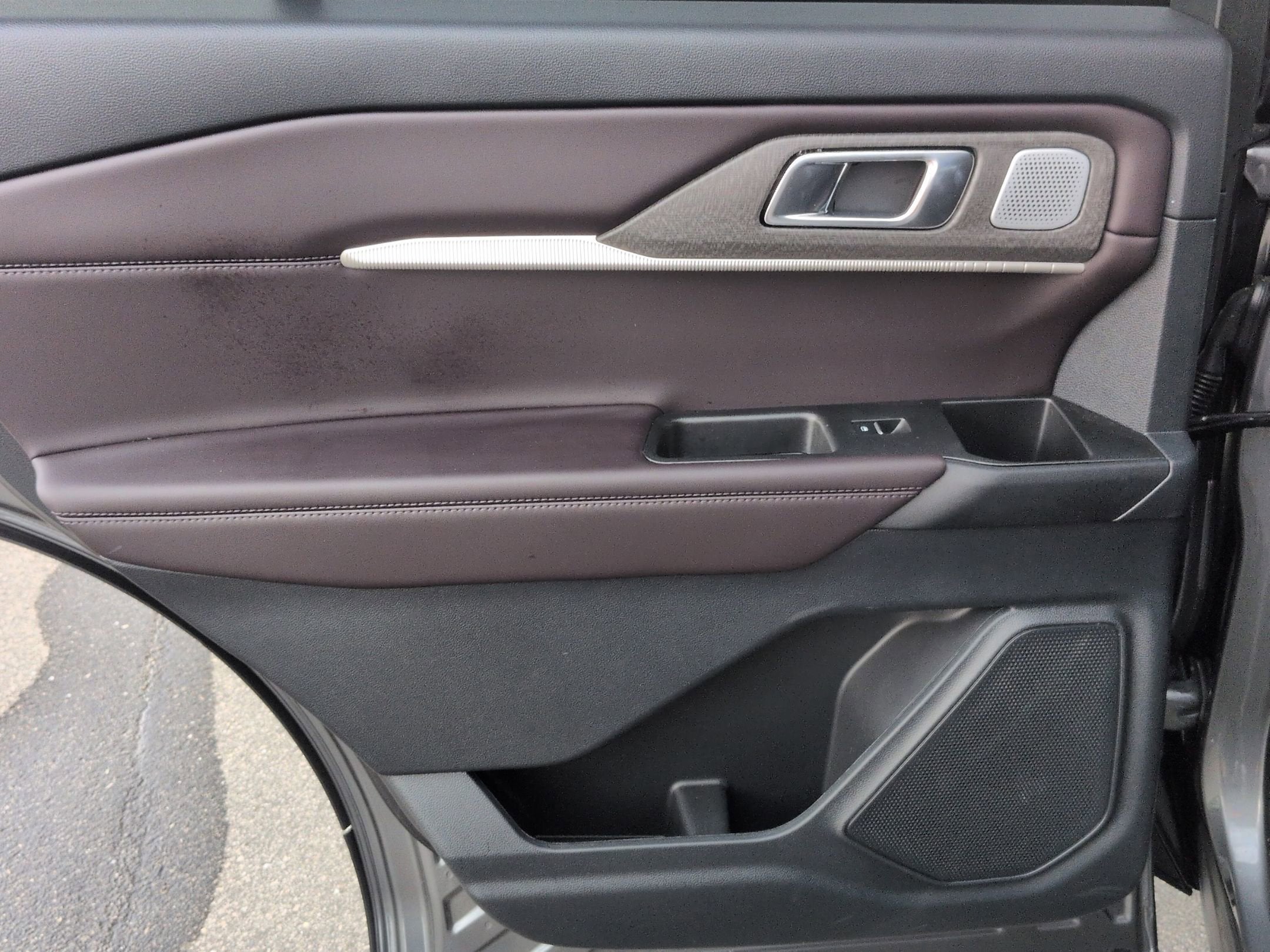2026 Ford Explorer Platinum - Crossroads Courtesy Demo
