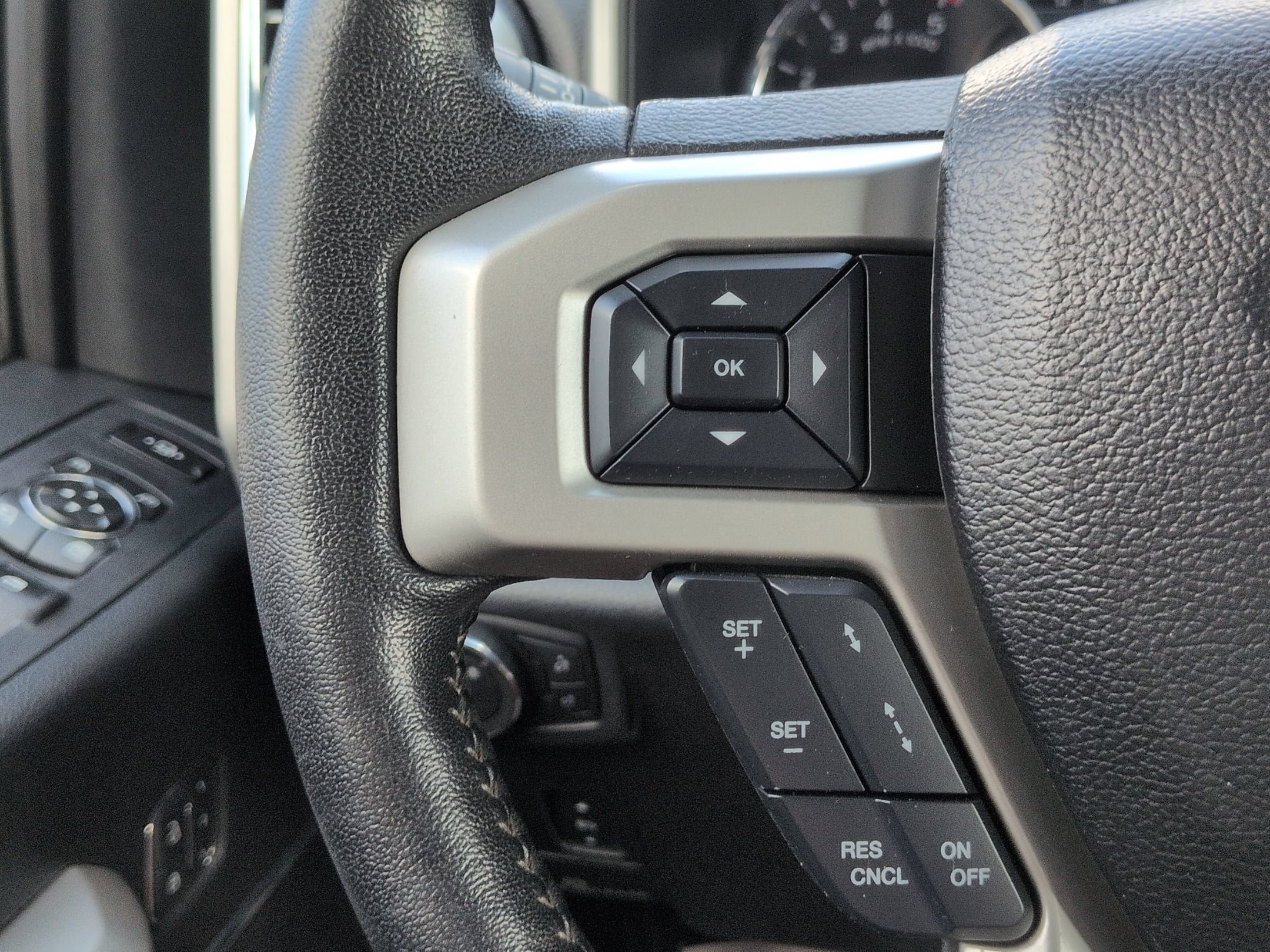 2017 Ford Super Duty F-250 SRW Lariat