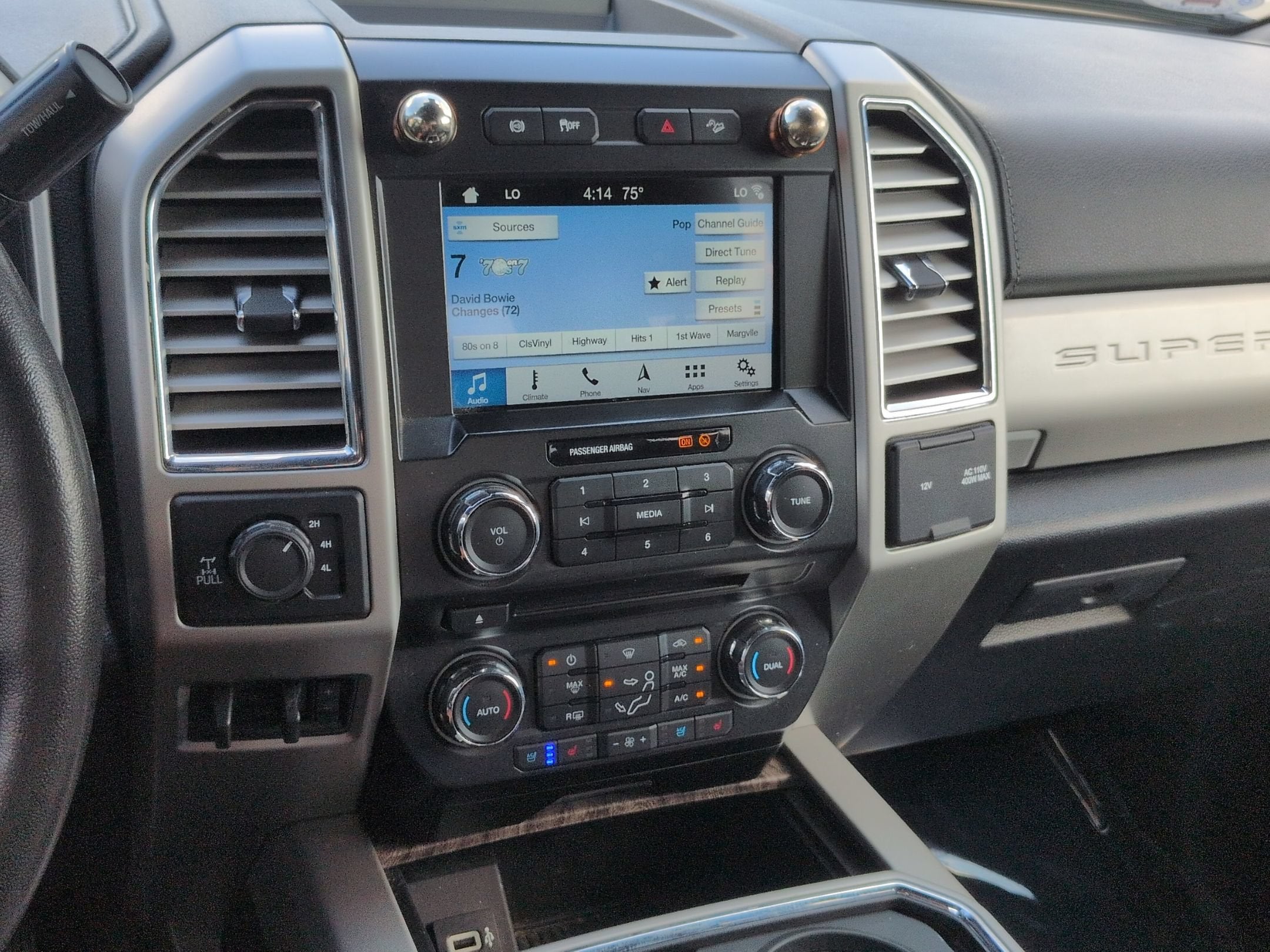 2017 Ford Super Duty F-250 SRW Lariat