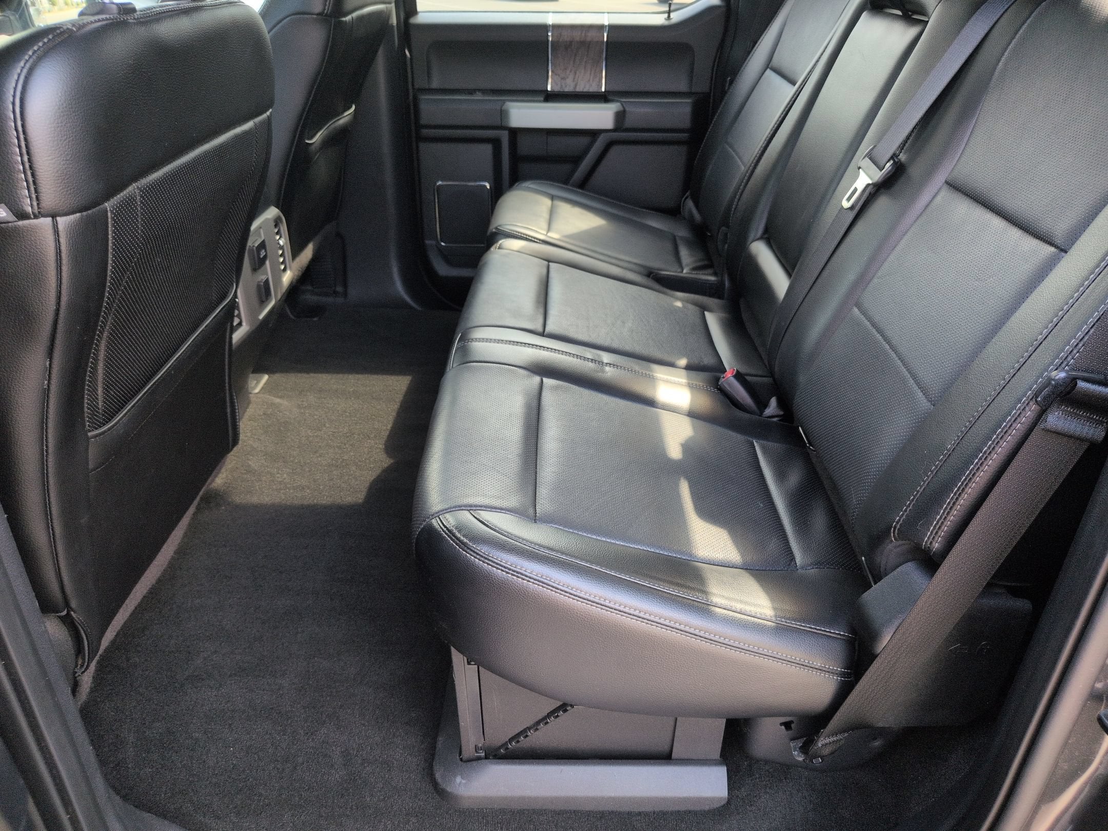 2017 Ford Super Duty F-250 SRW Lariat