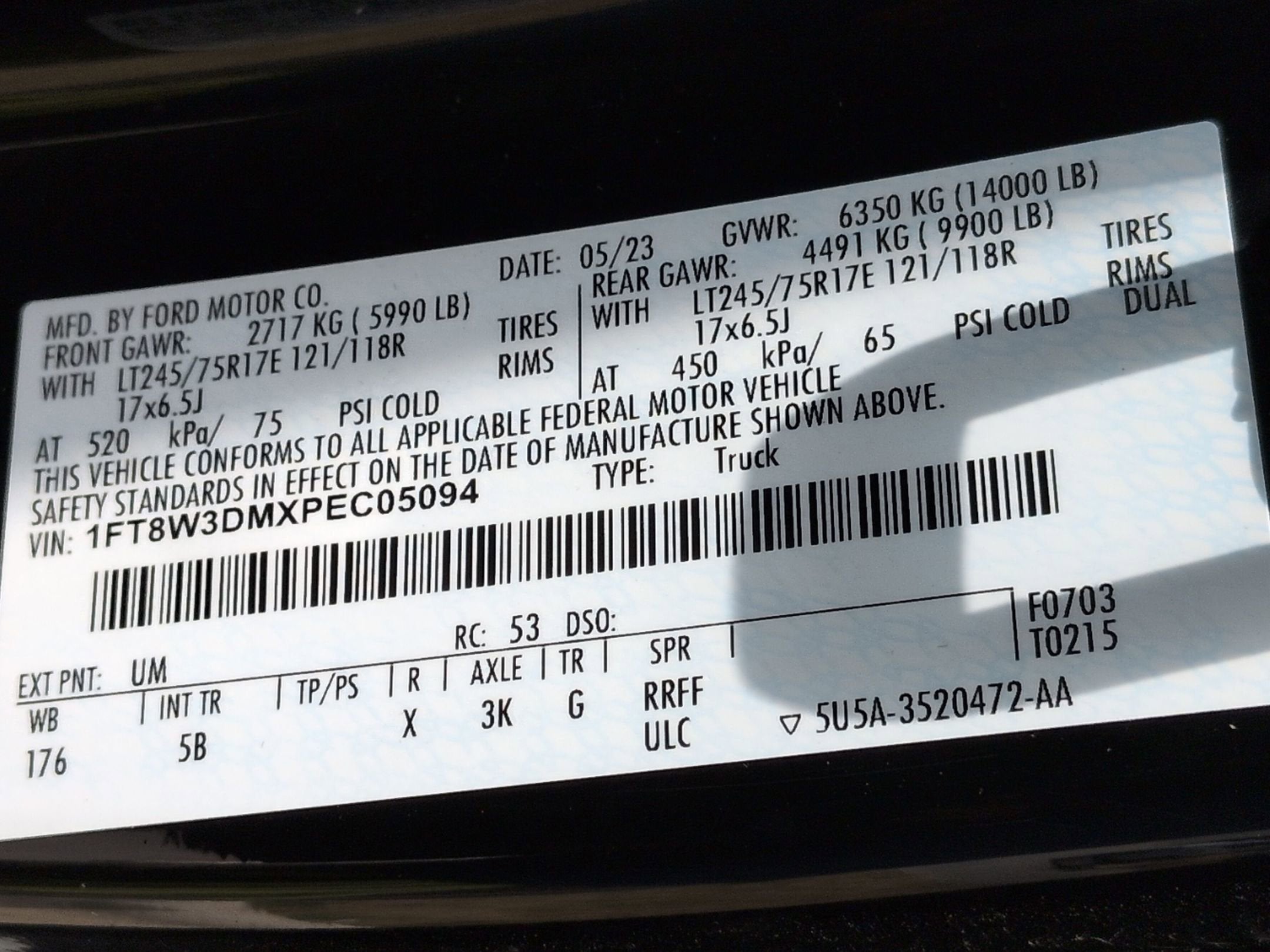 2023 Ford Super Duty F-350 DRW LARIAT