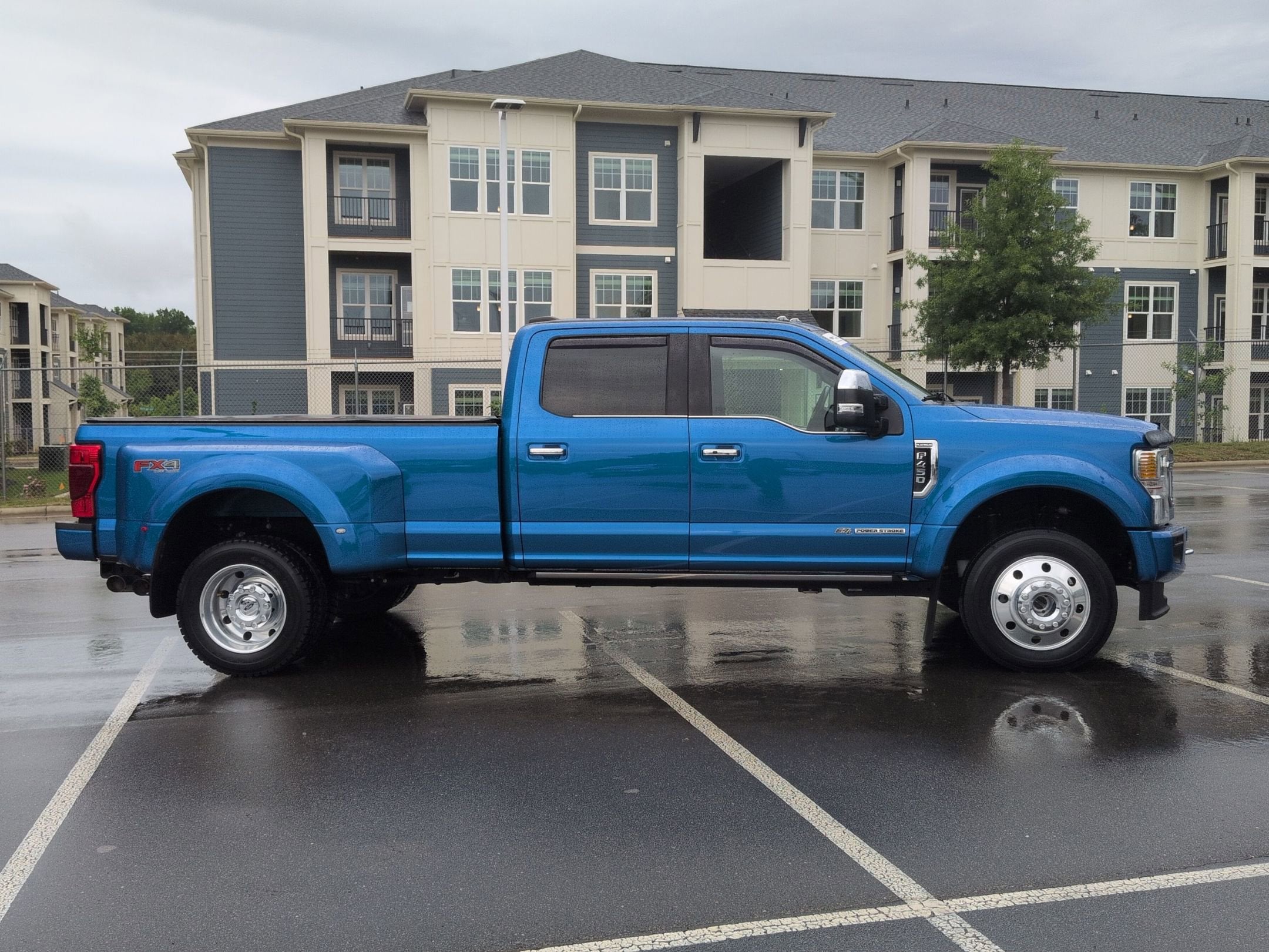 2021 Ford Super Duty F-450 DRW Platinum