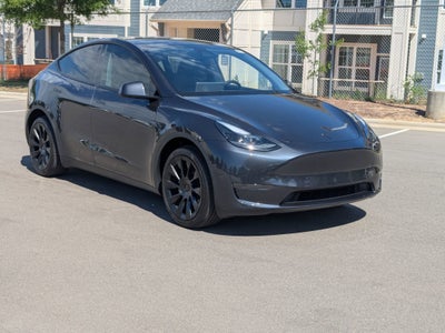 2024 Tesla Model Y Base