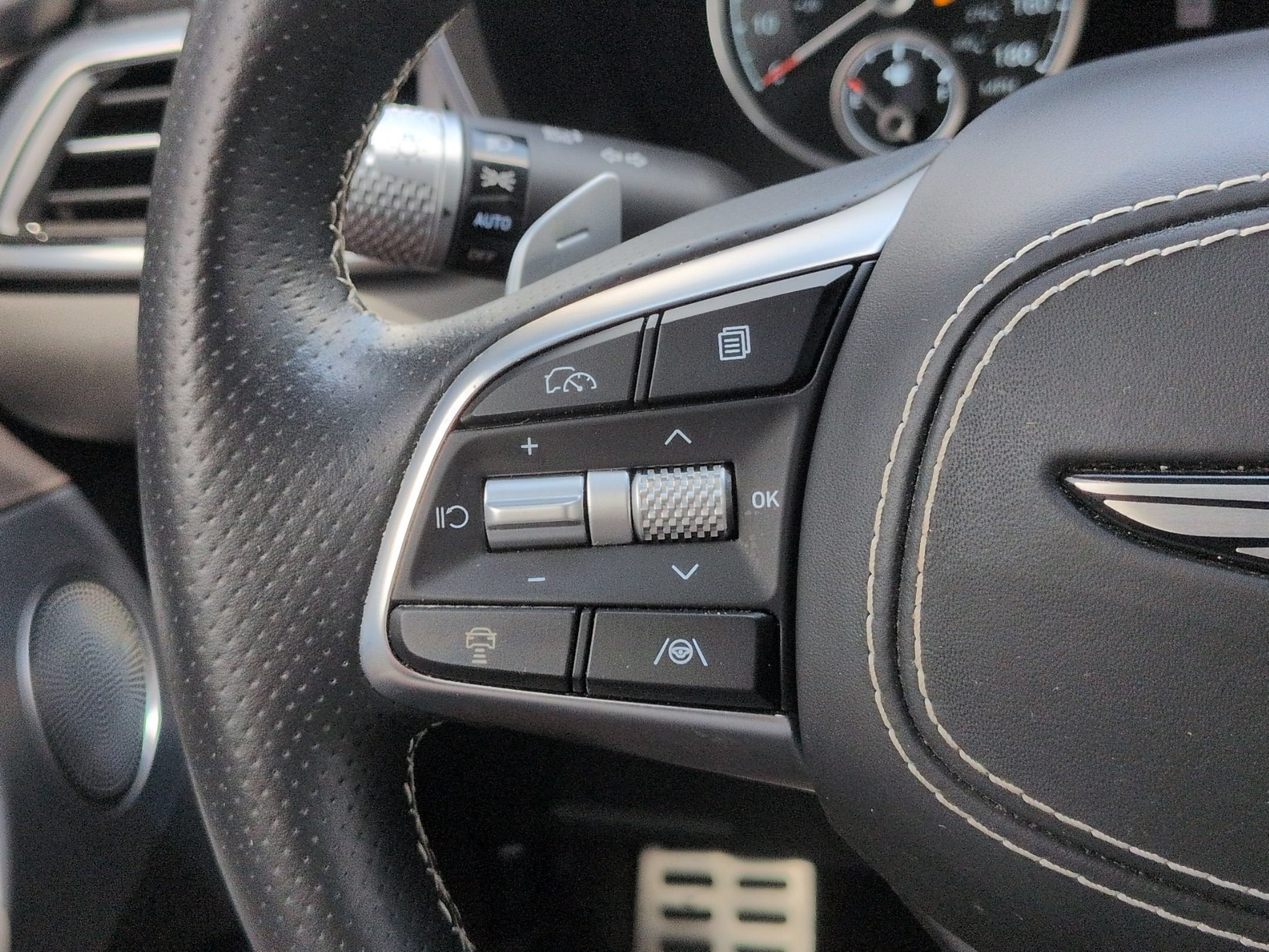 2025 Genesis G70 3.3T Sport Advanced
