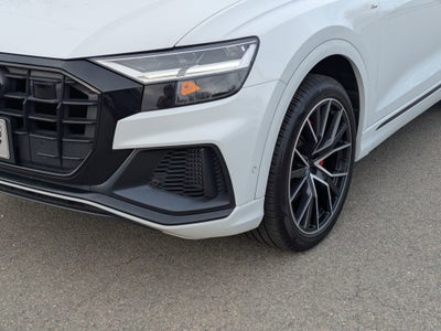 2020 Audi Q8 Premium Plus