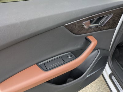 2020 Audi Q8 Premium Plus