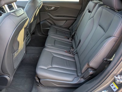 2025 Audi Q7 Premium Plus