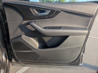 2025 Audi Q7 Premium Plus
