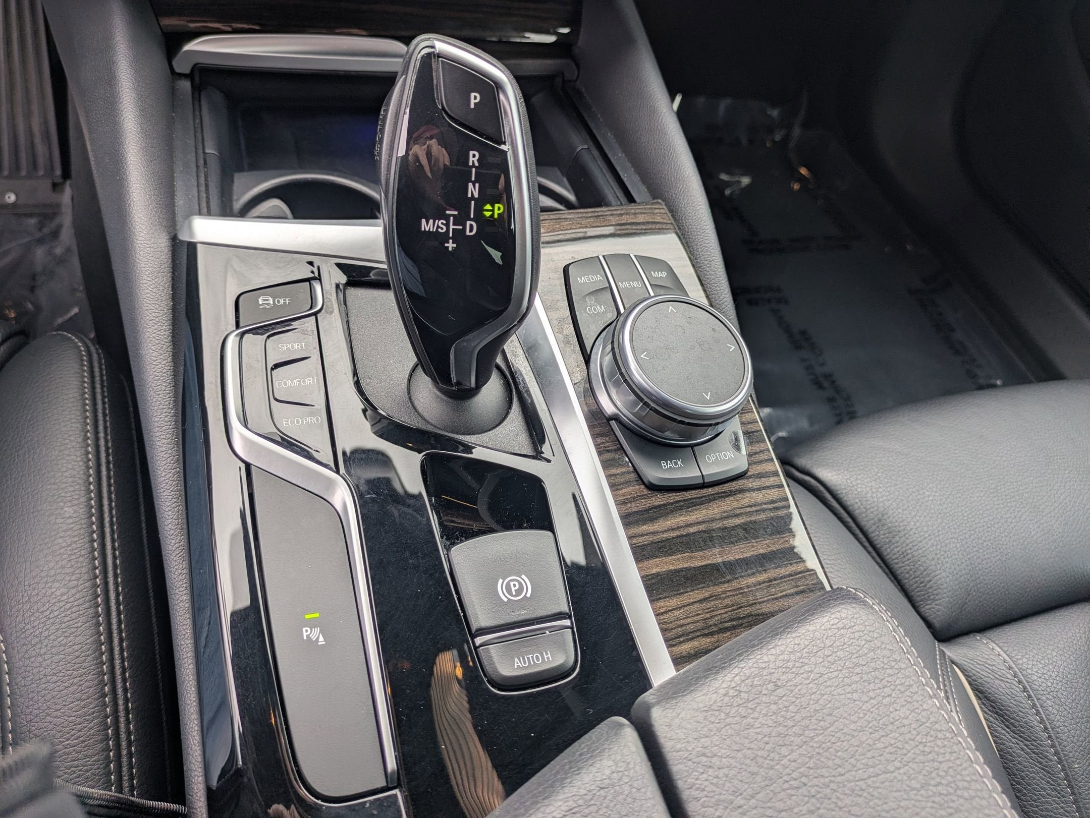 2019 BMW 5 Series 530i