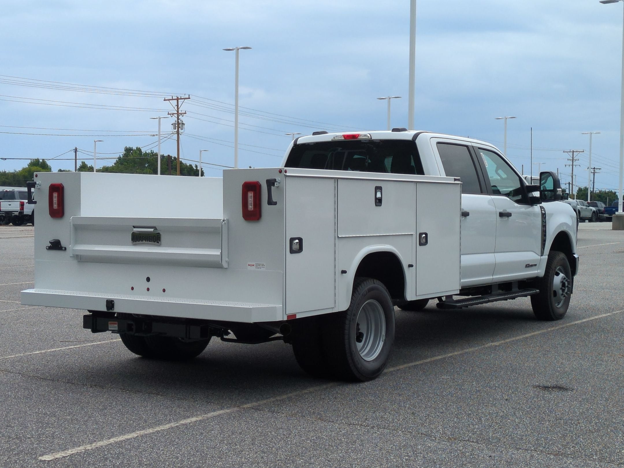 2026 Ford Super Duty F-350 DRW XL