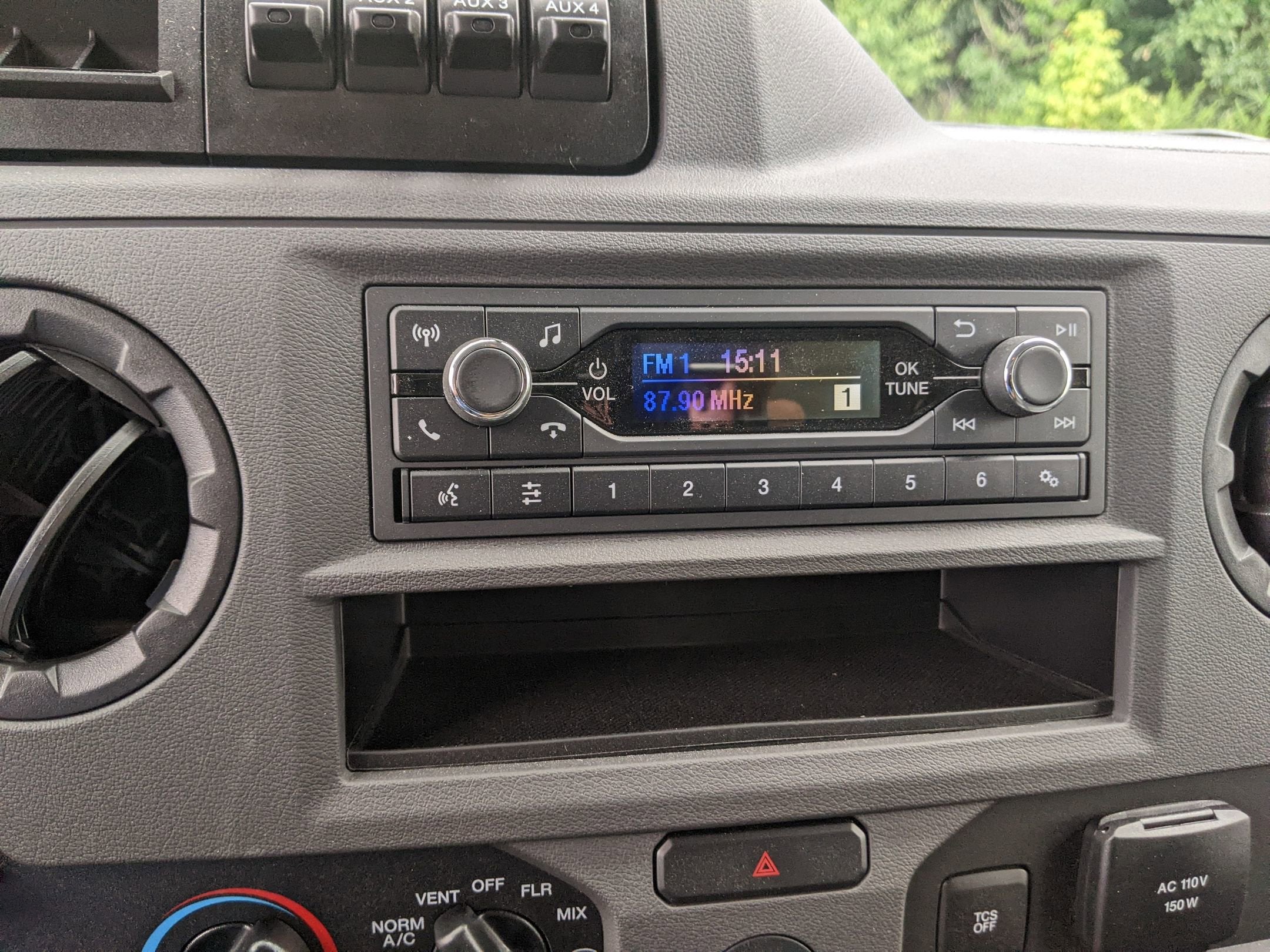 2026 Ford E-Series Cutaway Base