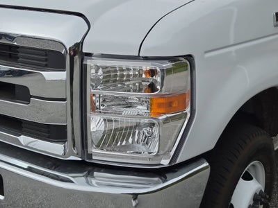 2027 Ford E-Series Cutaway Base