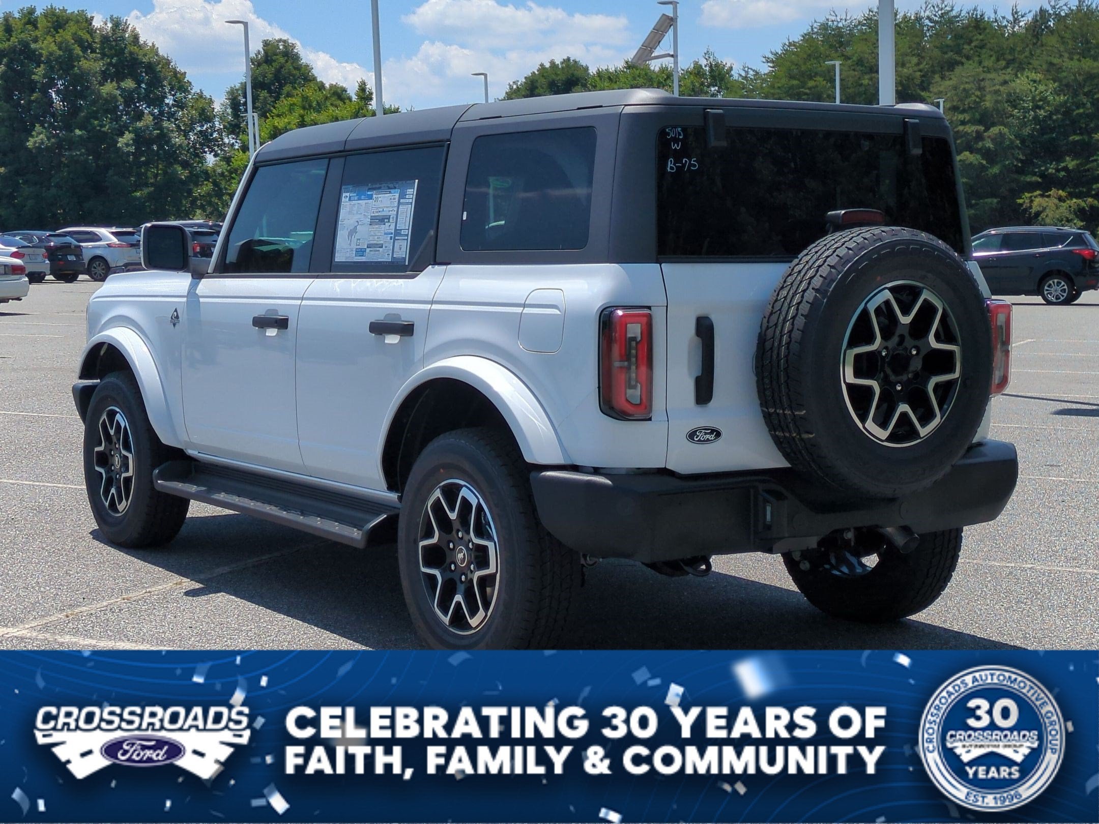 2026 Ford Bronco Outer Banks