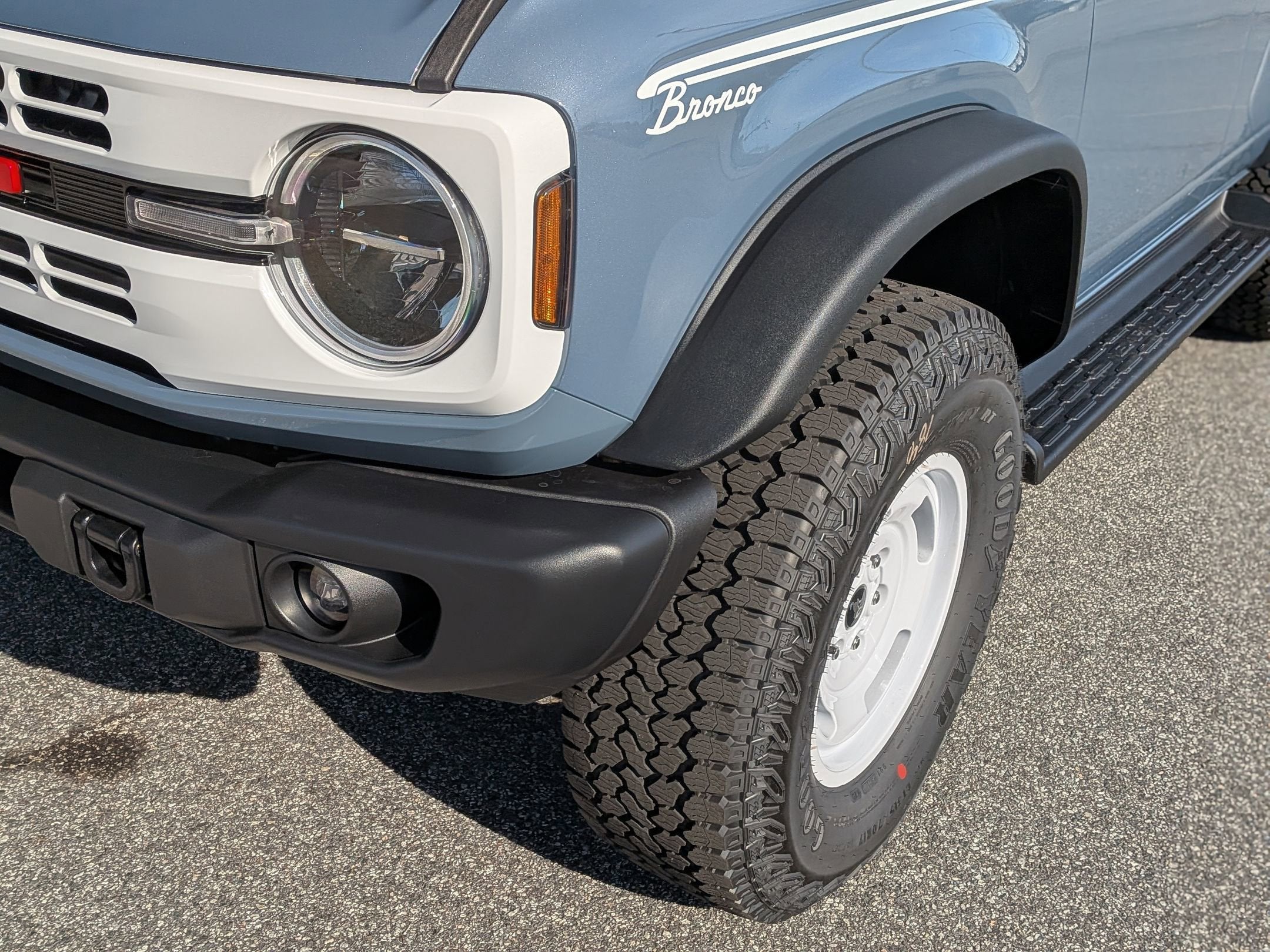 2025 Ford Bronco Heritage Edition