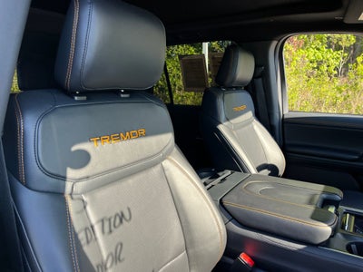 2025 Ford Expedition Tremor