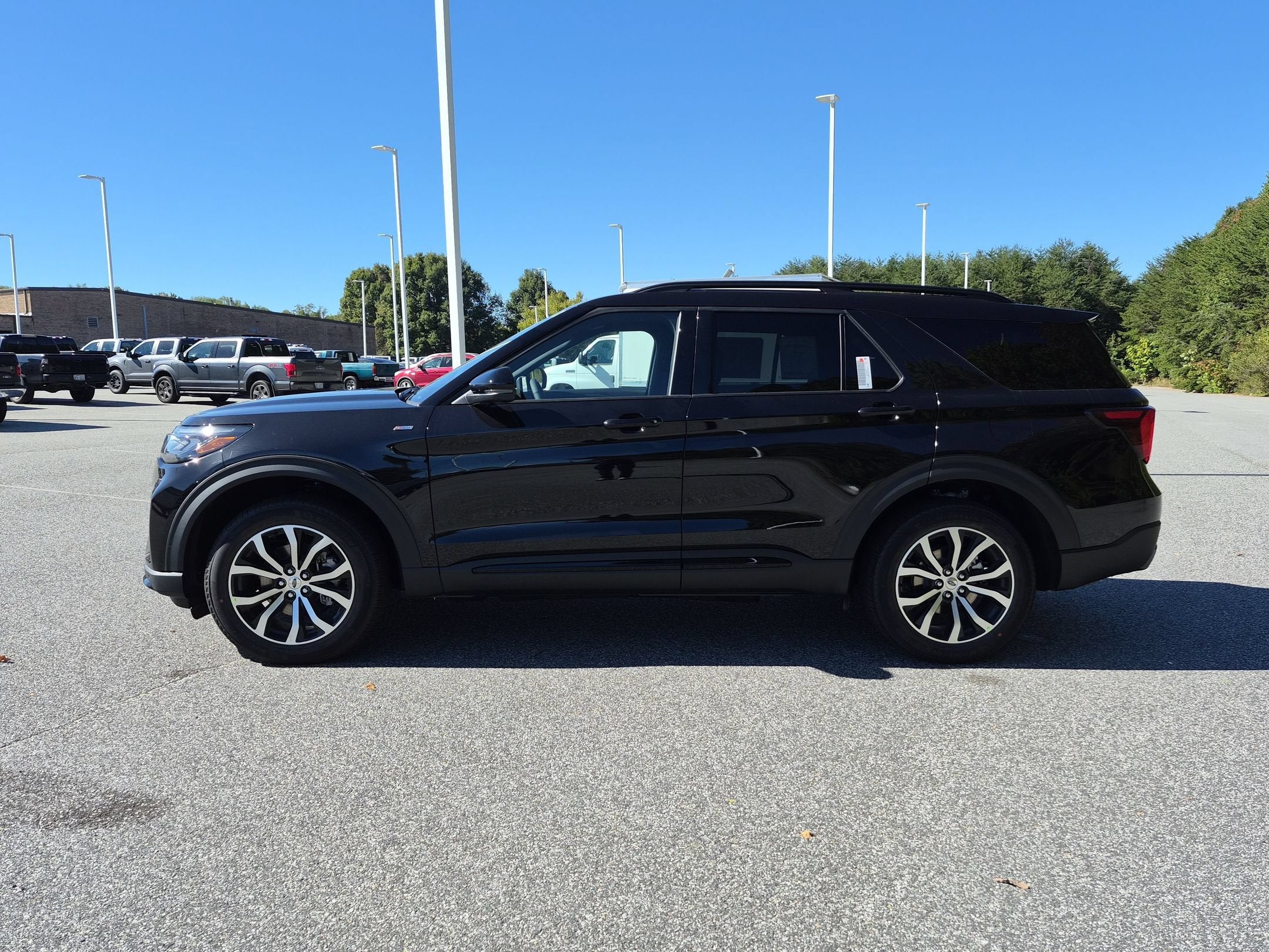 2027 Ford Explorer ST-Line