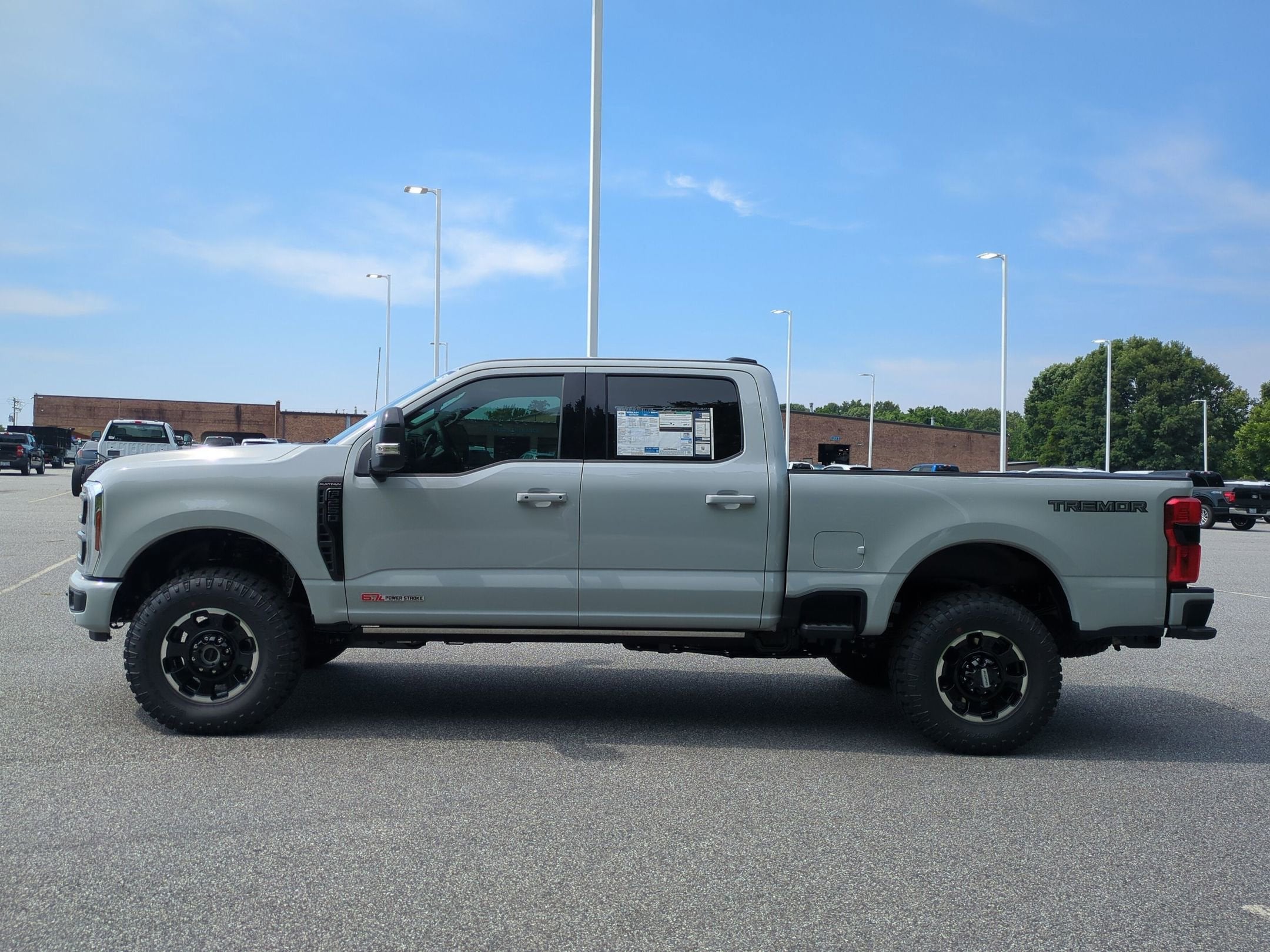 2026 Ford Super Duty F-250 SRW Platinum Tremor
