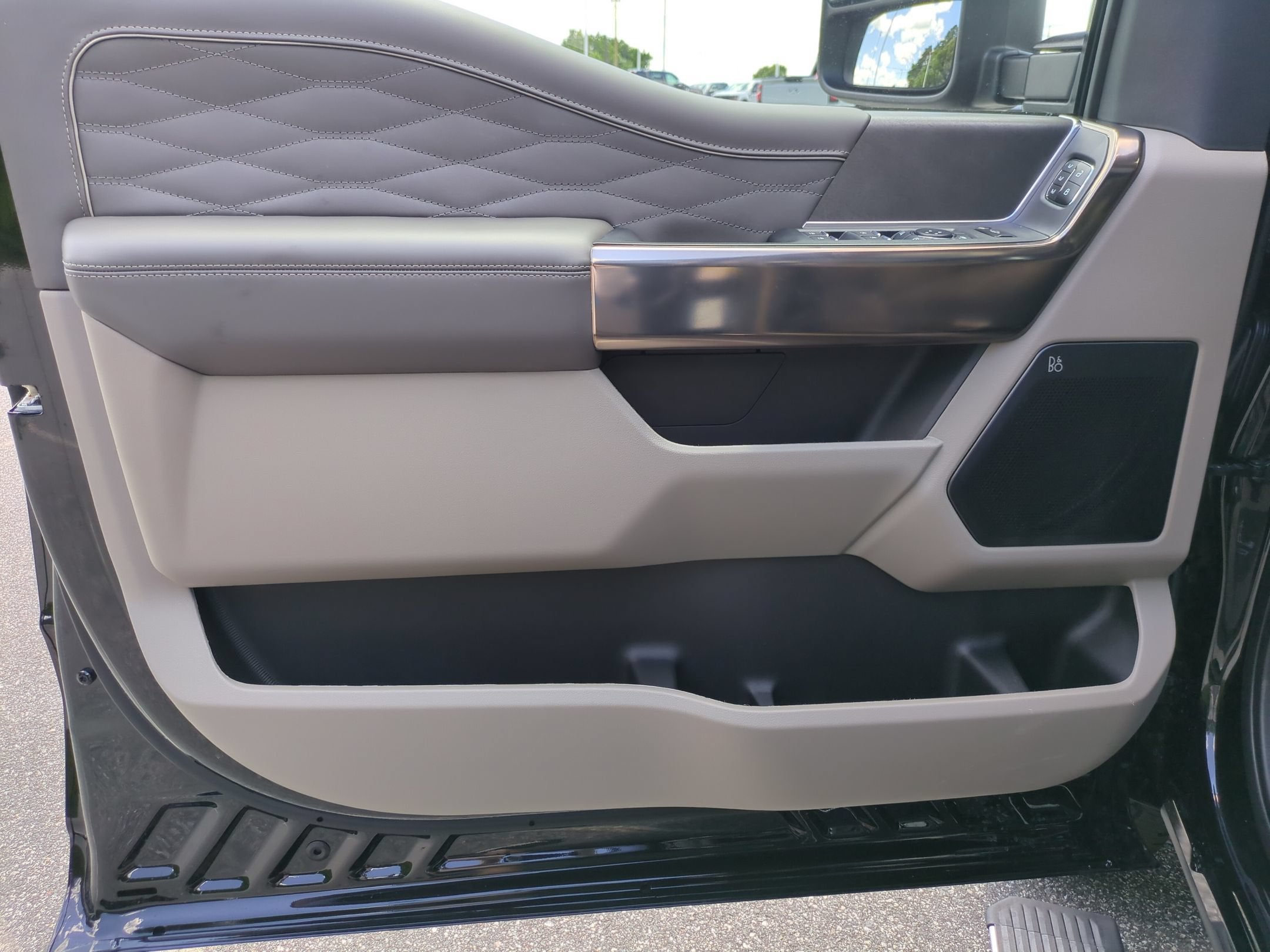 2026 Ford Super Duty F-250 SRW Platinum Plus