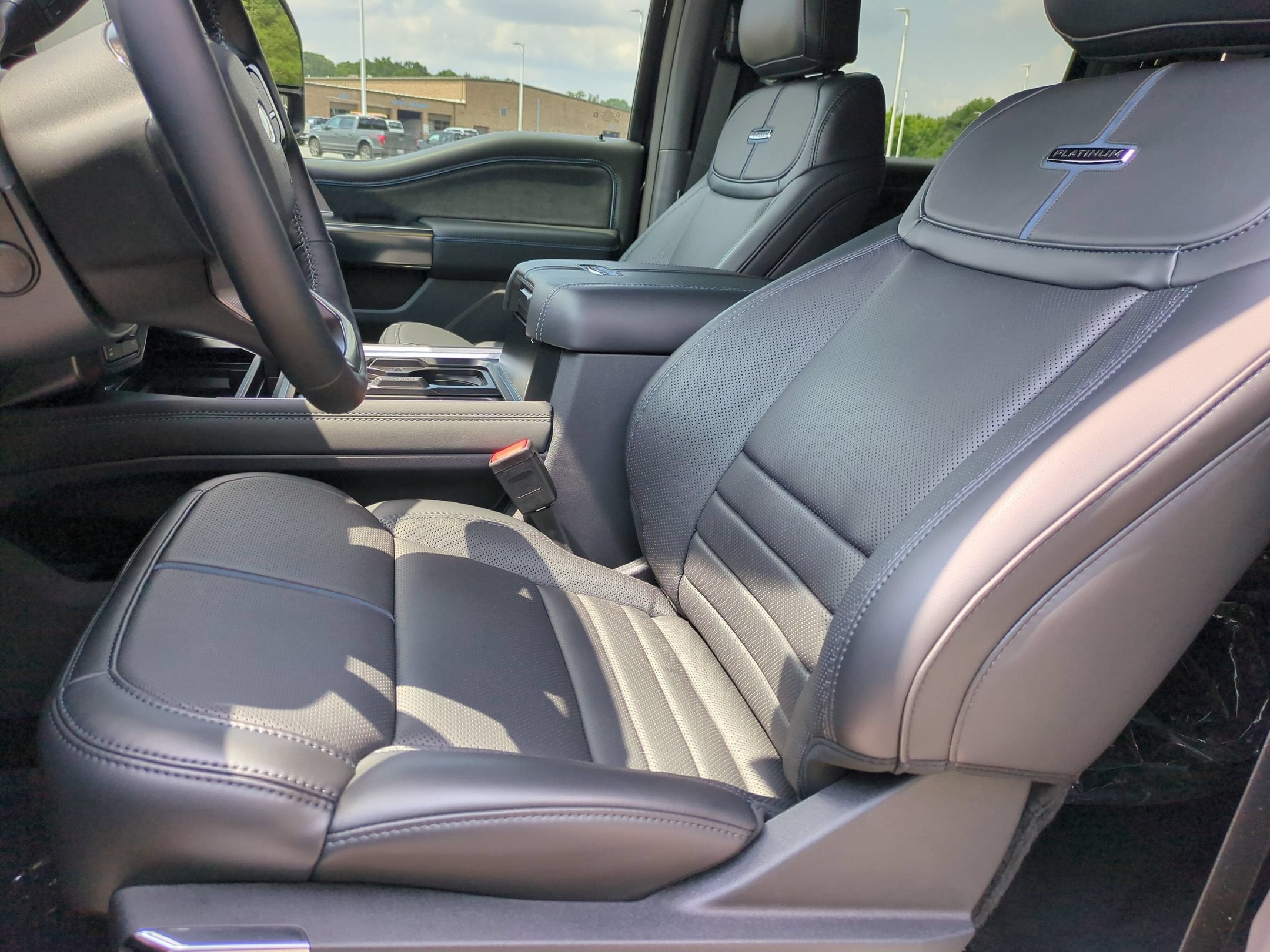 2026 Ford Super Duty F-350 SRW Platinum