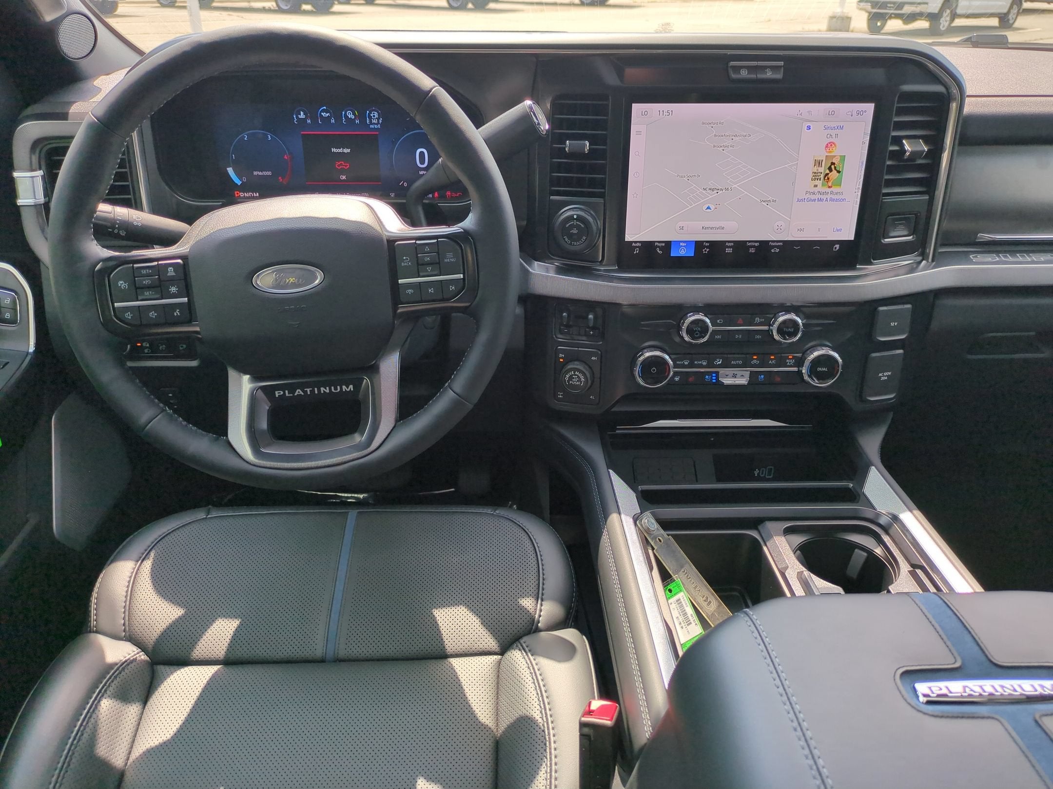 2026 Ford Super Duty F-350 SRW Platinum