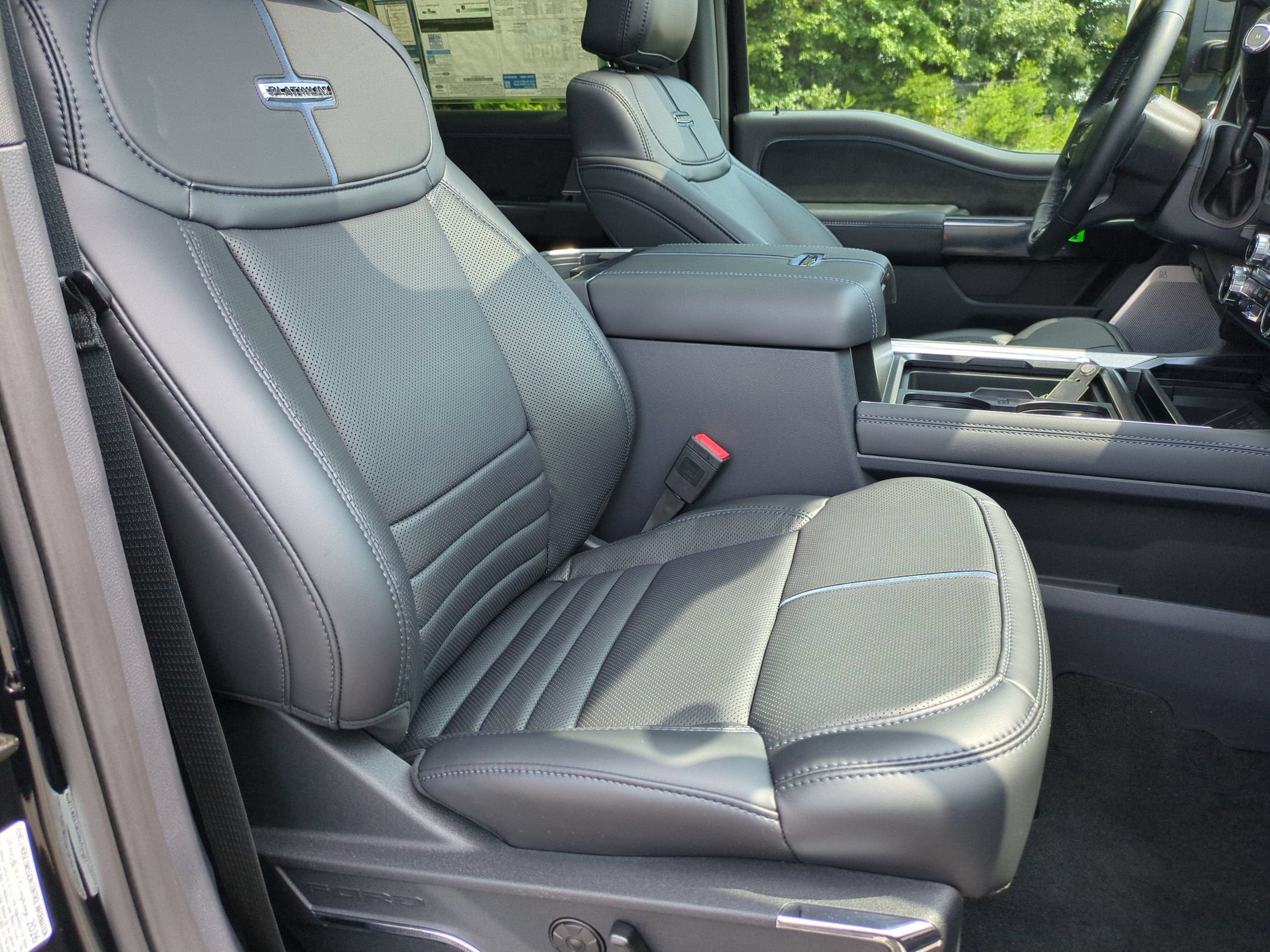2026 Ford Super Duty F-350 SRW Platinum