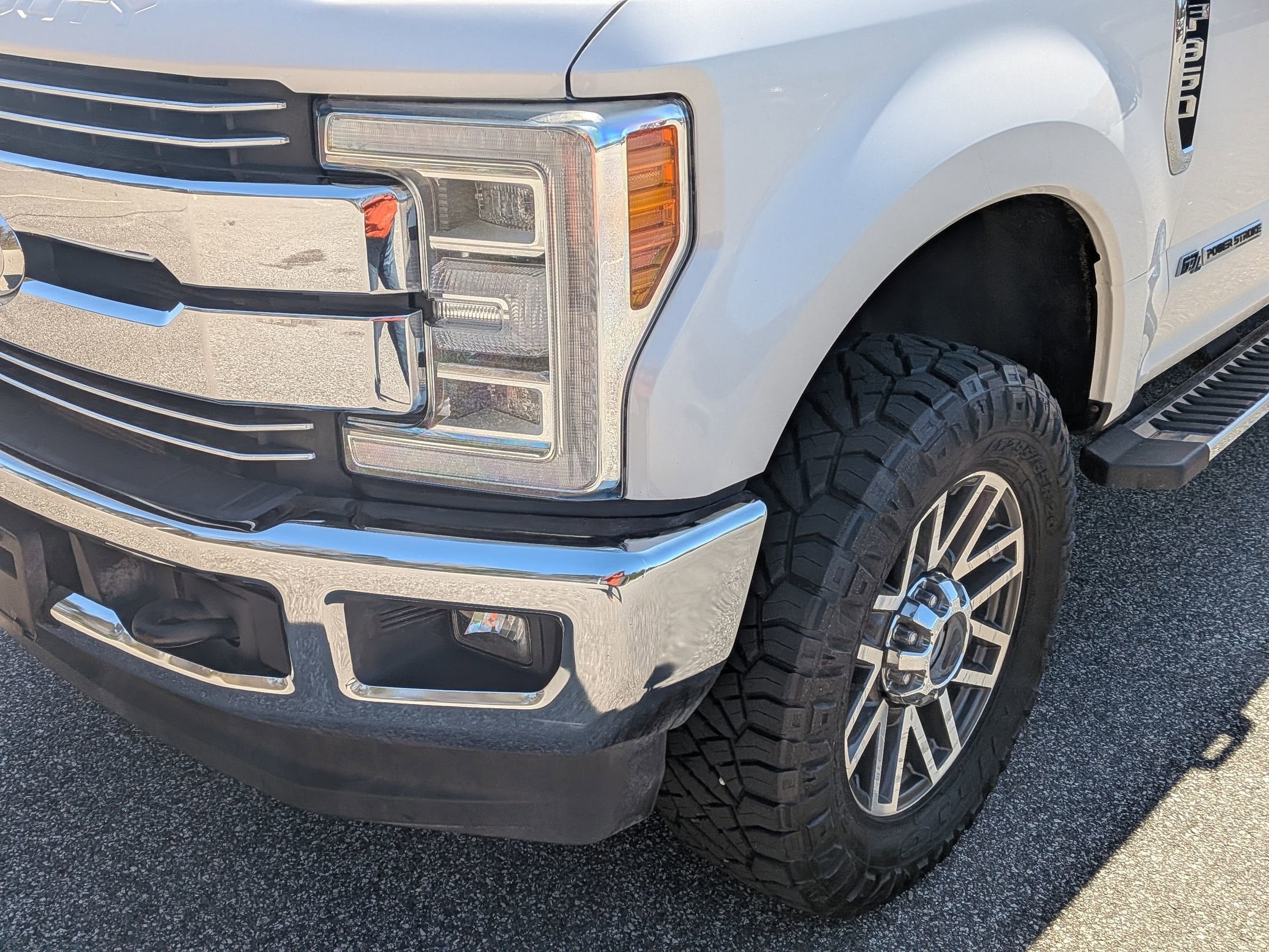 2019 Ford Super Duty F-350 SRW LARIAT