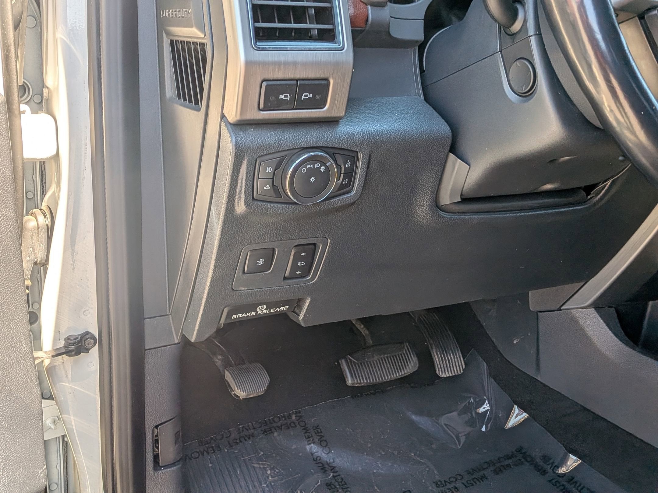 2022 Ford Super Duty F-350 SRW Platinum