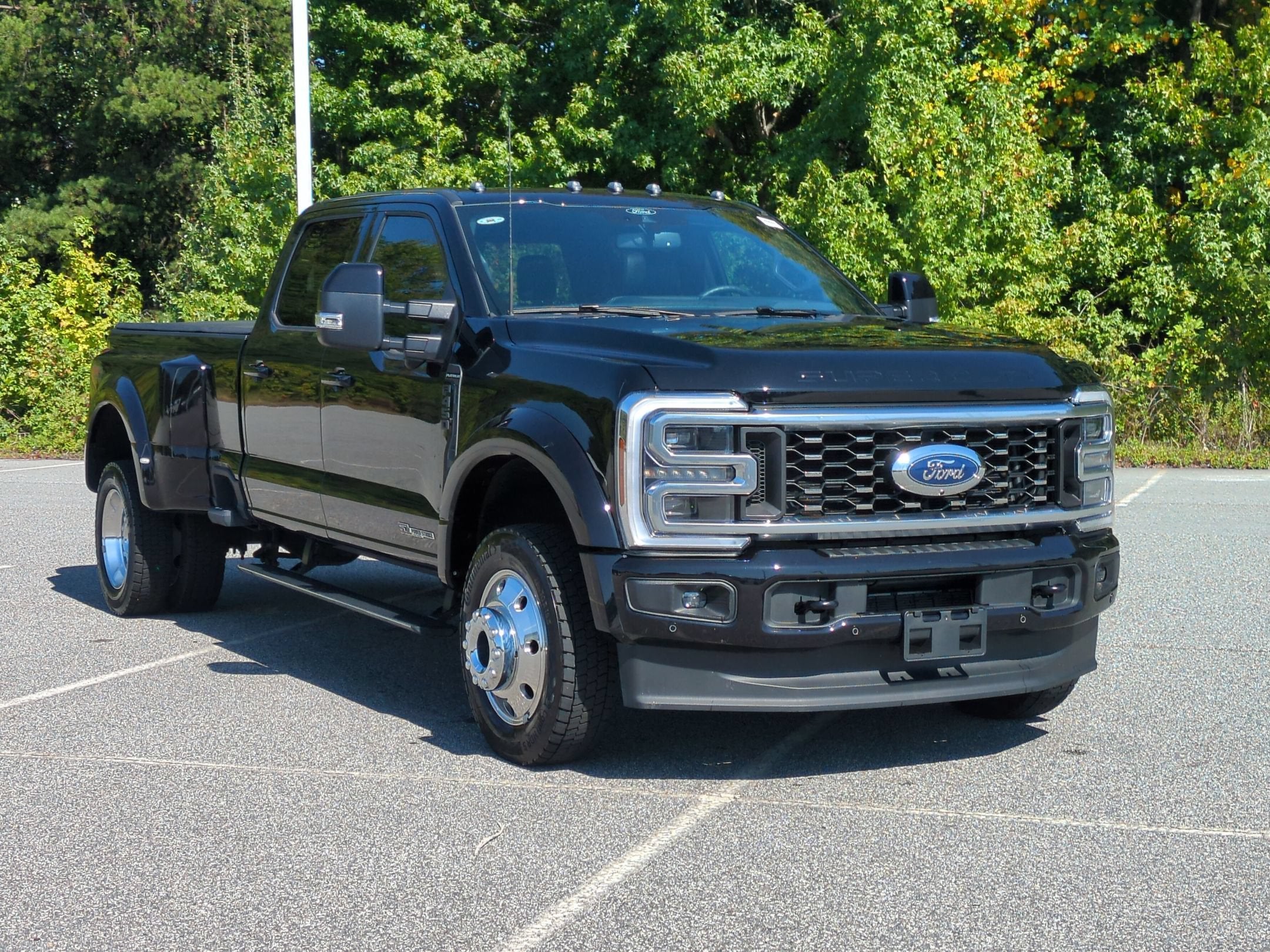 2025 Ford Super Duty F-450 DRW Platinum