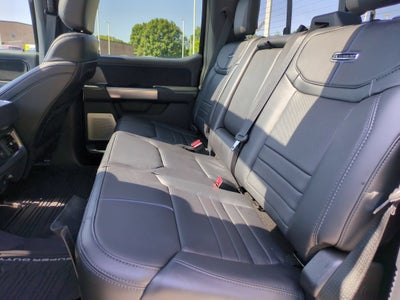 2025 Ford Super Duty F-450 DRW Platinum