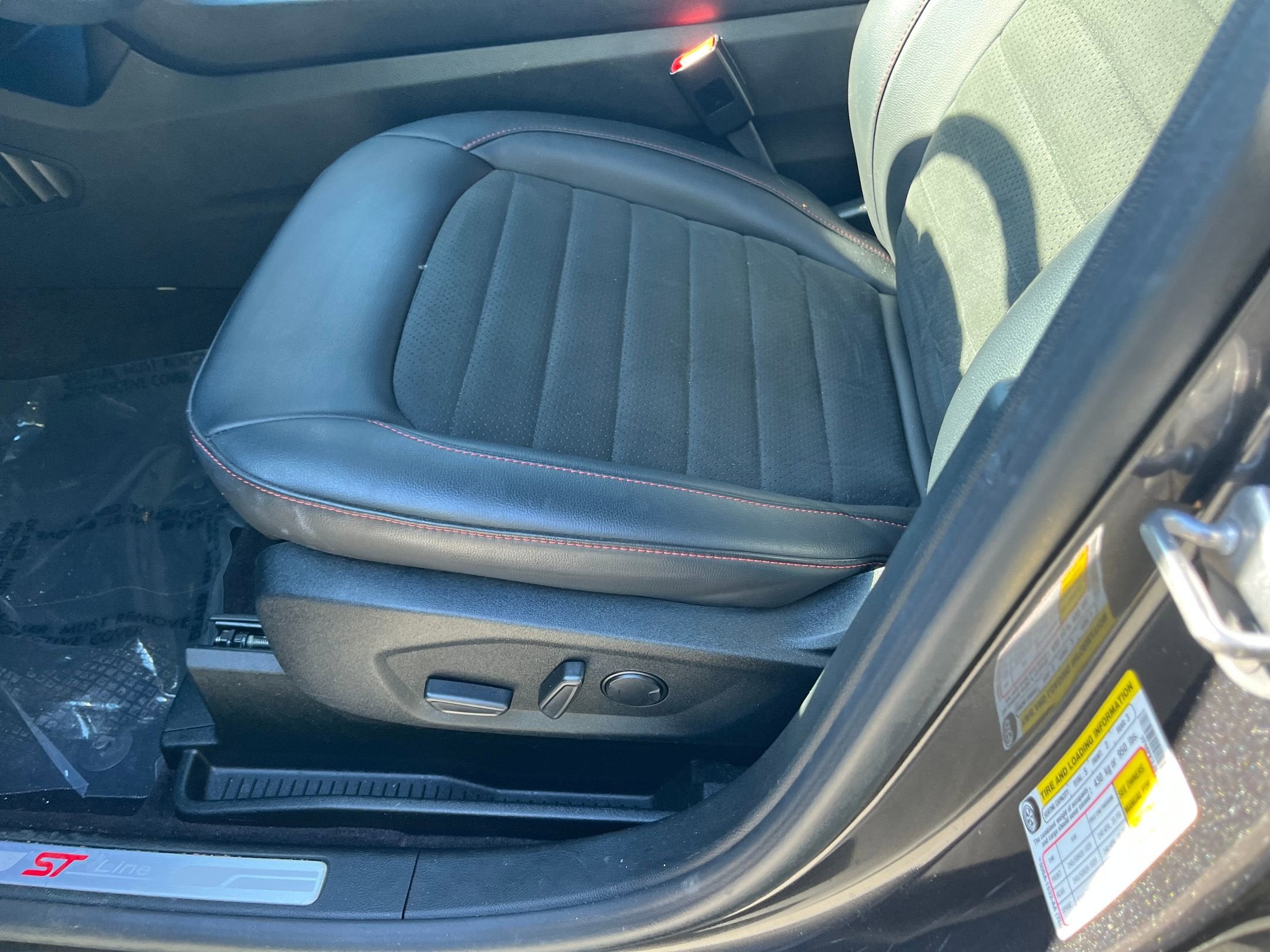 2020 Ford Edge ST Line