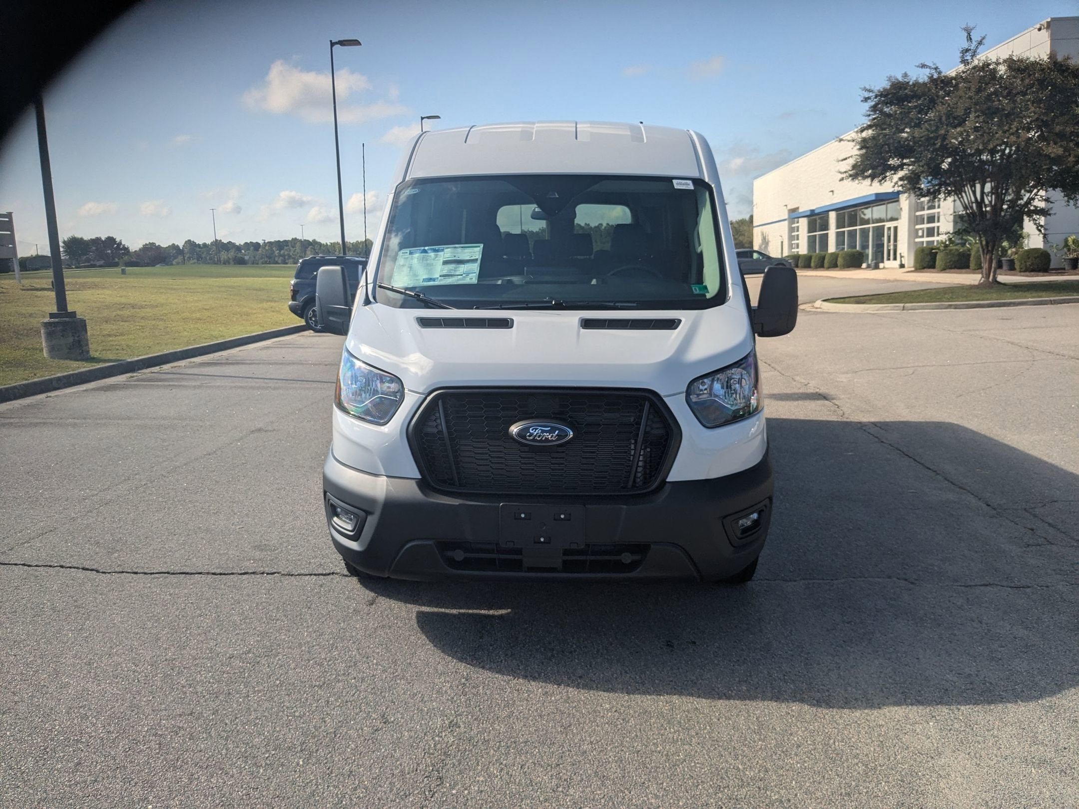 2025 Ford Transit Passenger Wagon XL