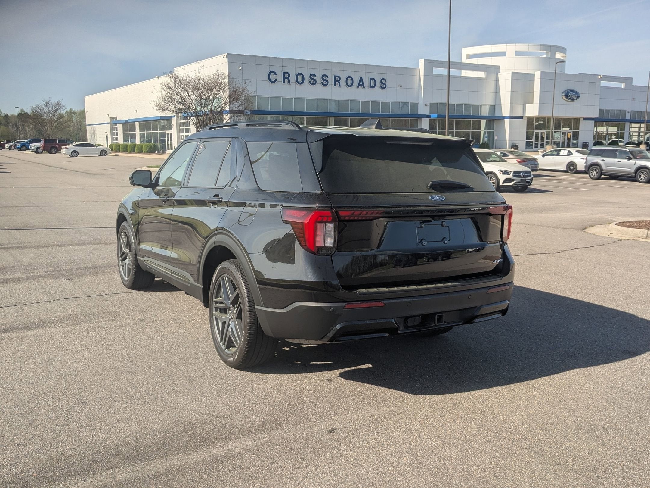 2025 Ford Explorer ST-Line
