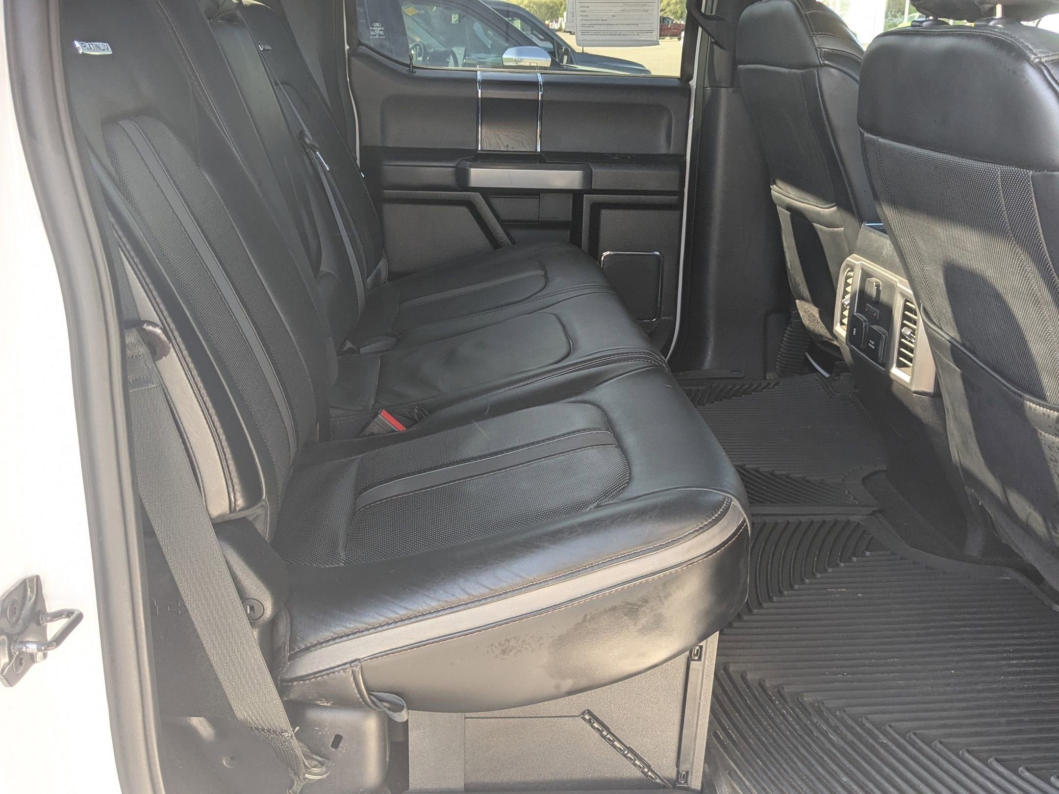 2019 Ford Super Duty F-450 DRW Platinum