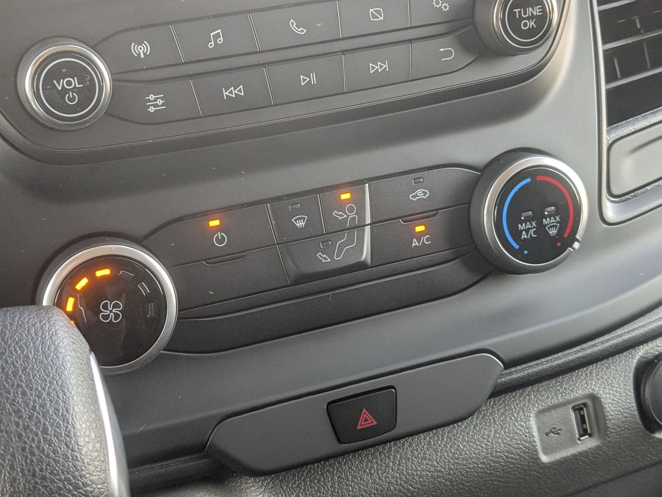 2025 Ford Transit Cargo Van Base