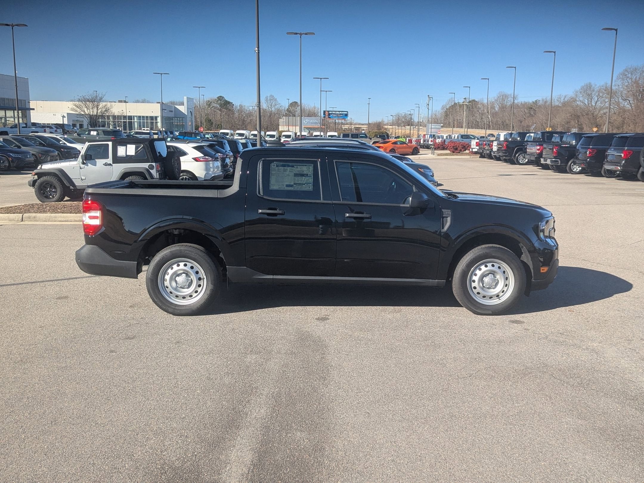 2025 Ford Maverick XL