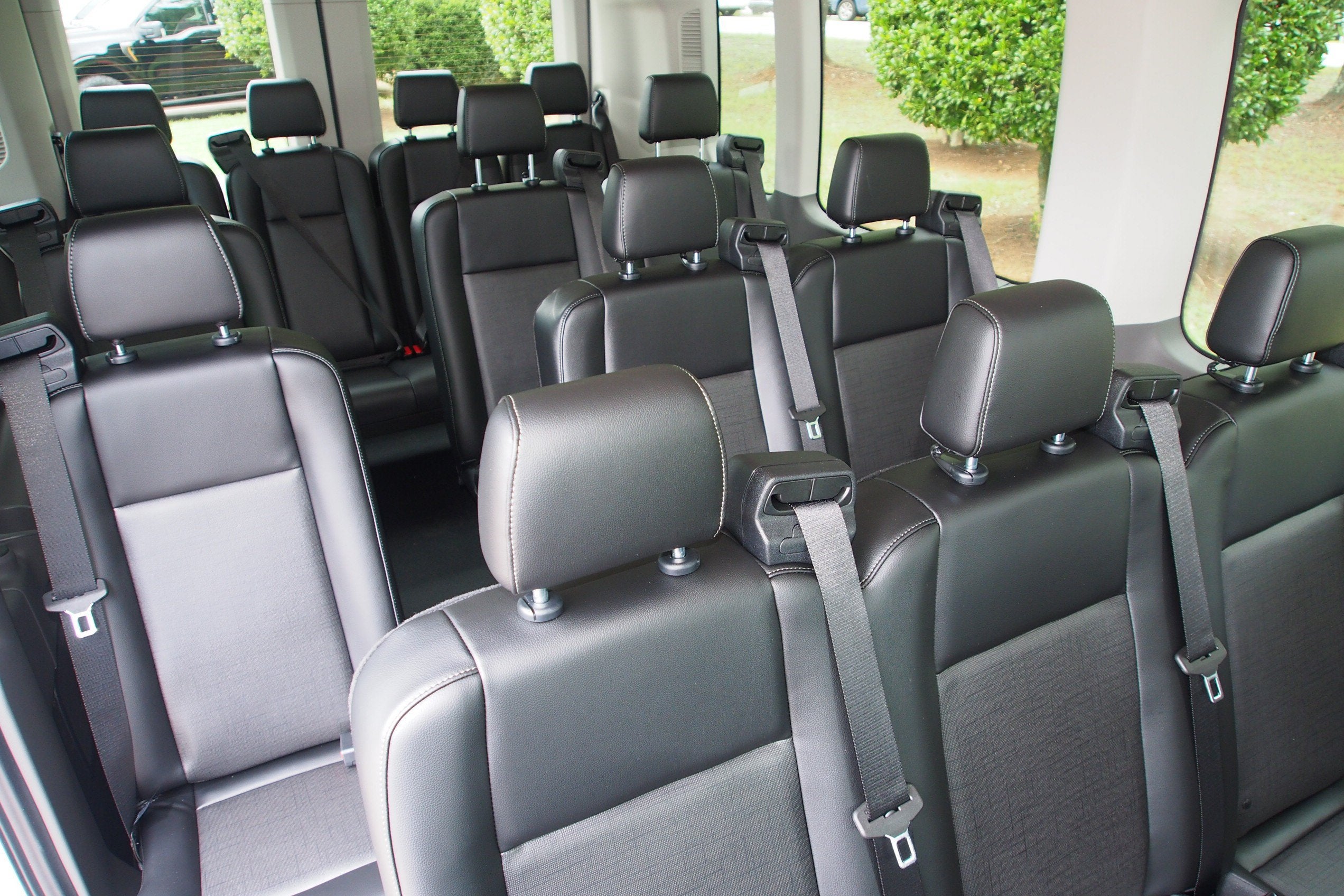 2026 Ford Transit Passenger Wagon XL