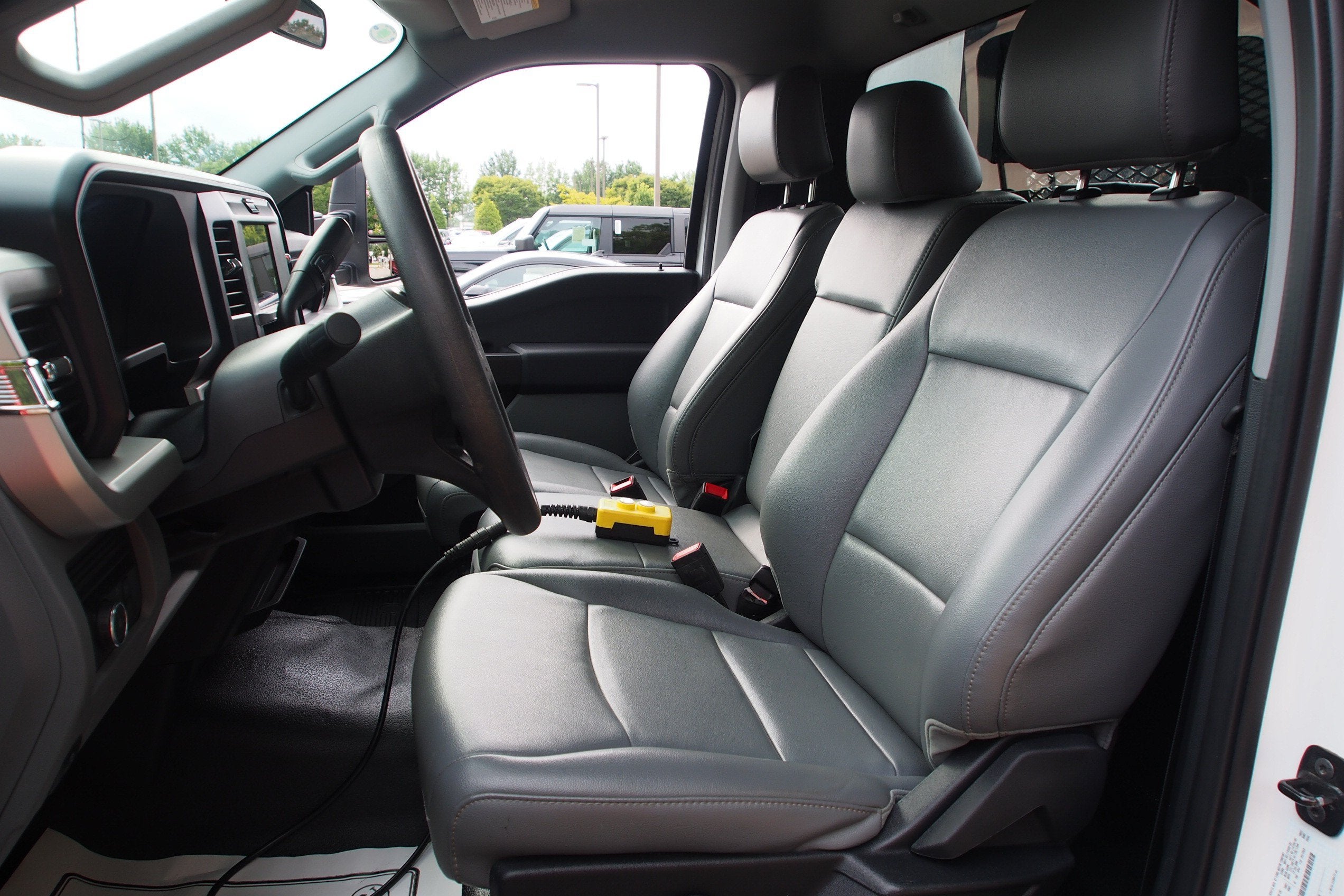 2025 Ford Super Duty F-550 DRW XL