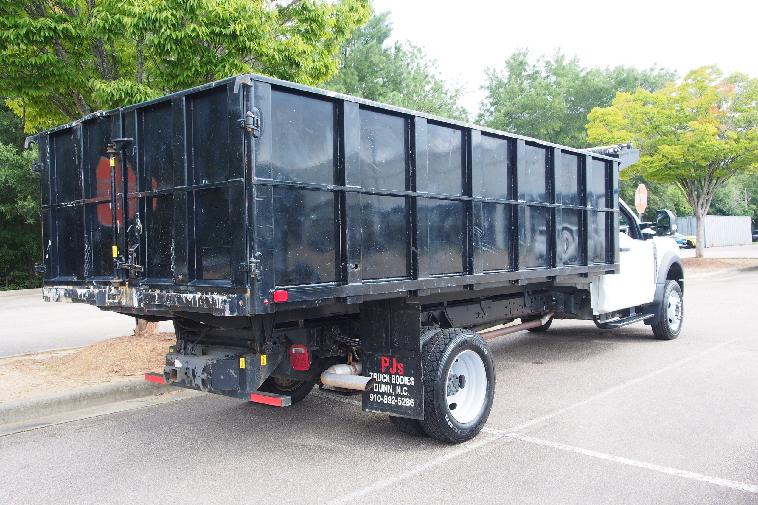 2025 Ford Super Duty F-550 DRW XL