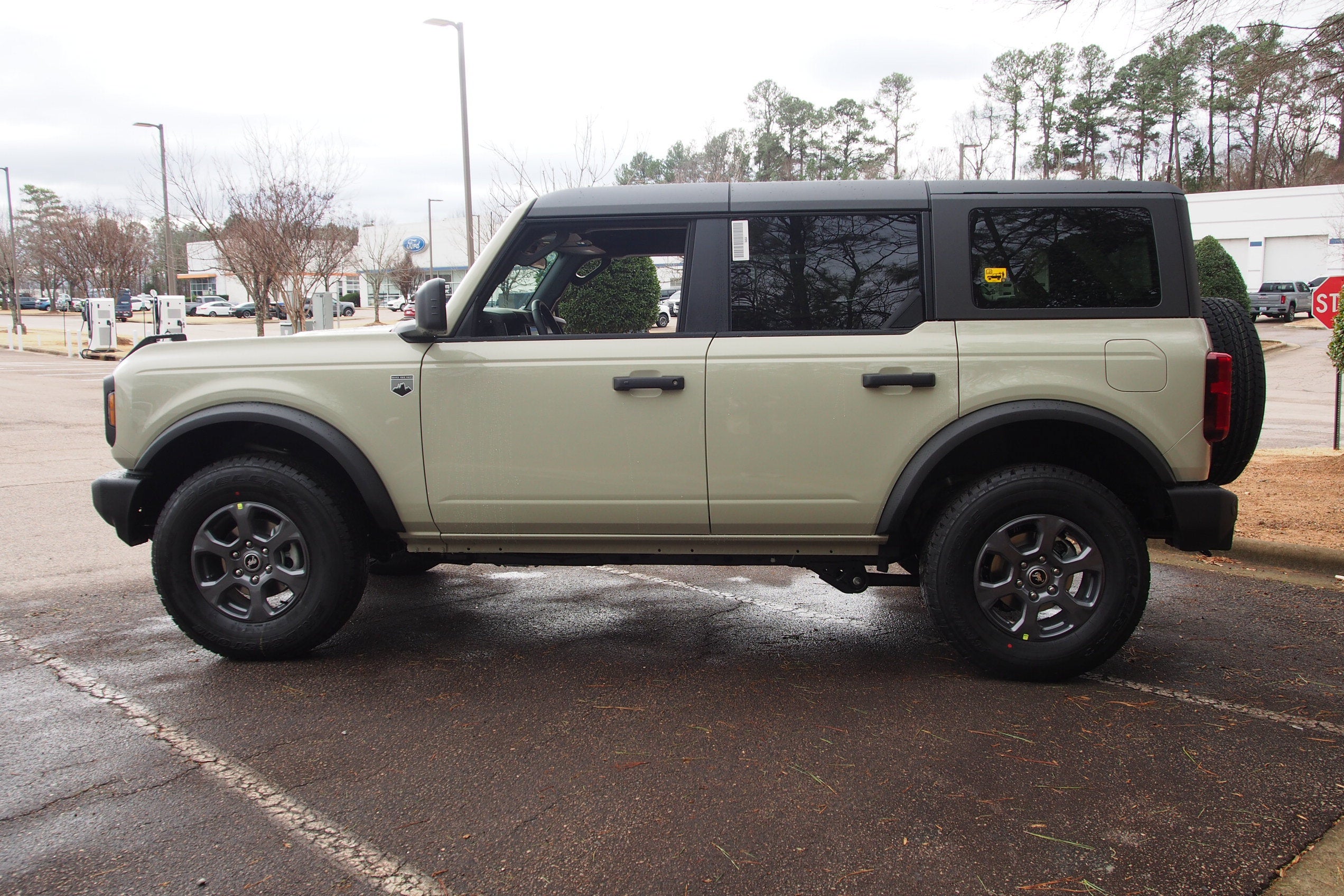 2026 Ford Bronco Big Bend - Crossroads Courtesy Demo