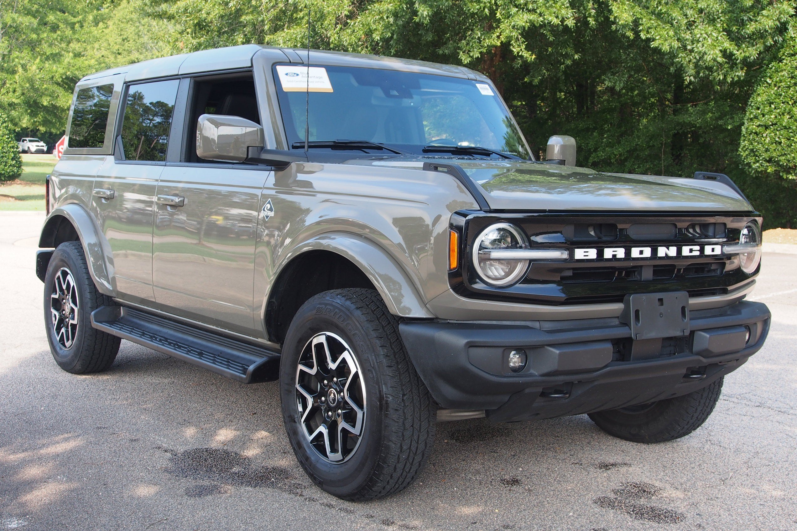 2025 Ford Bronco Outer Banks
