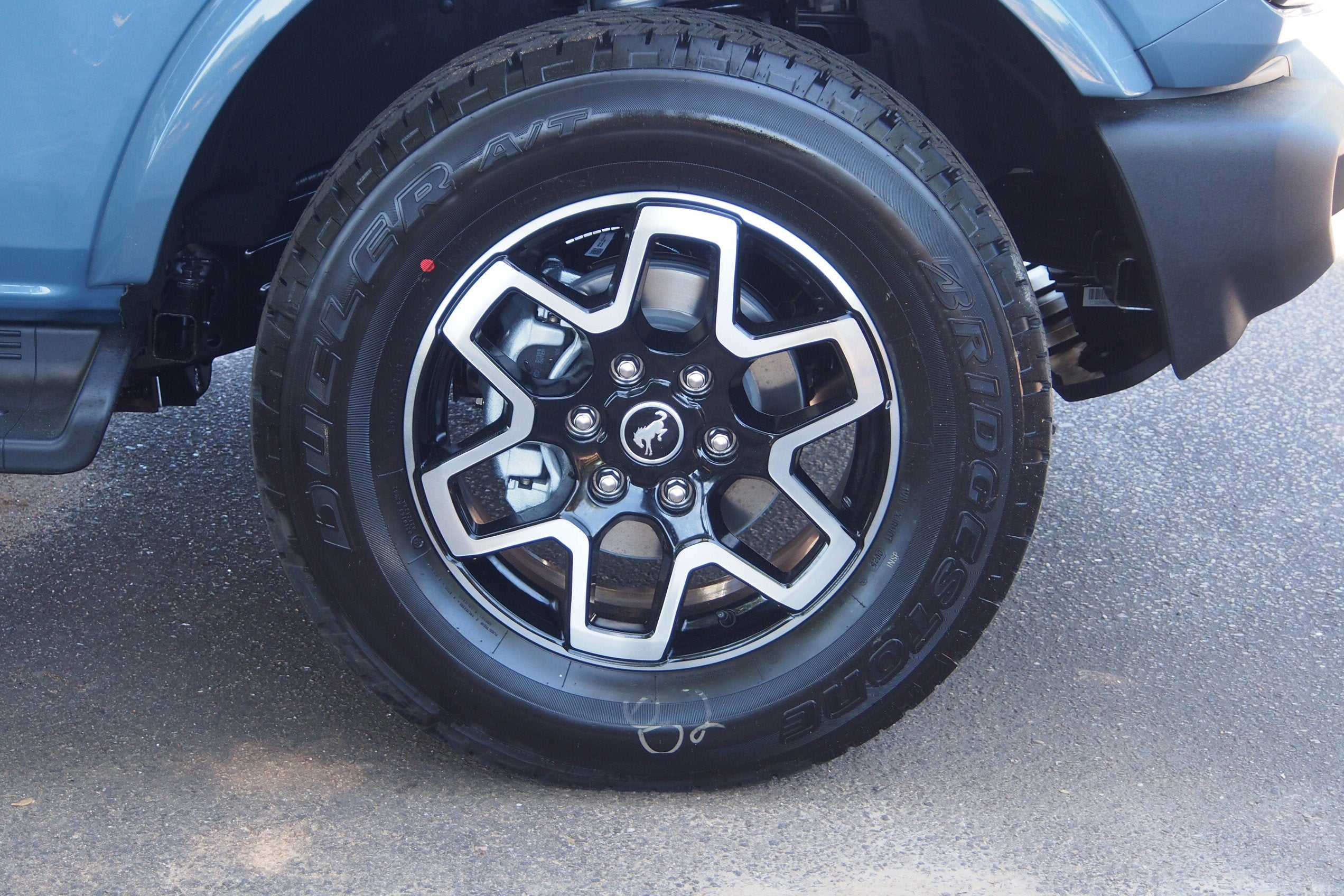 2025 Ford Bronco Outer Banks - Crossroads Courtesy Demo