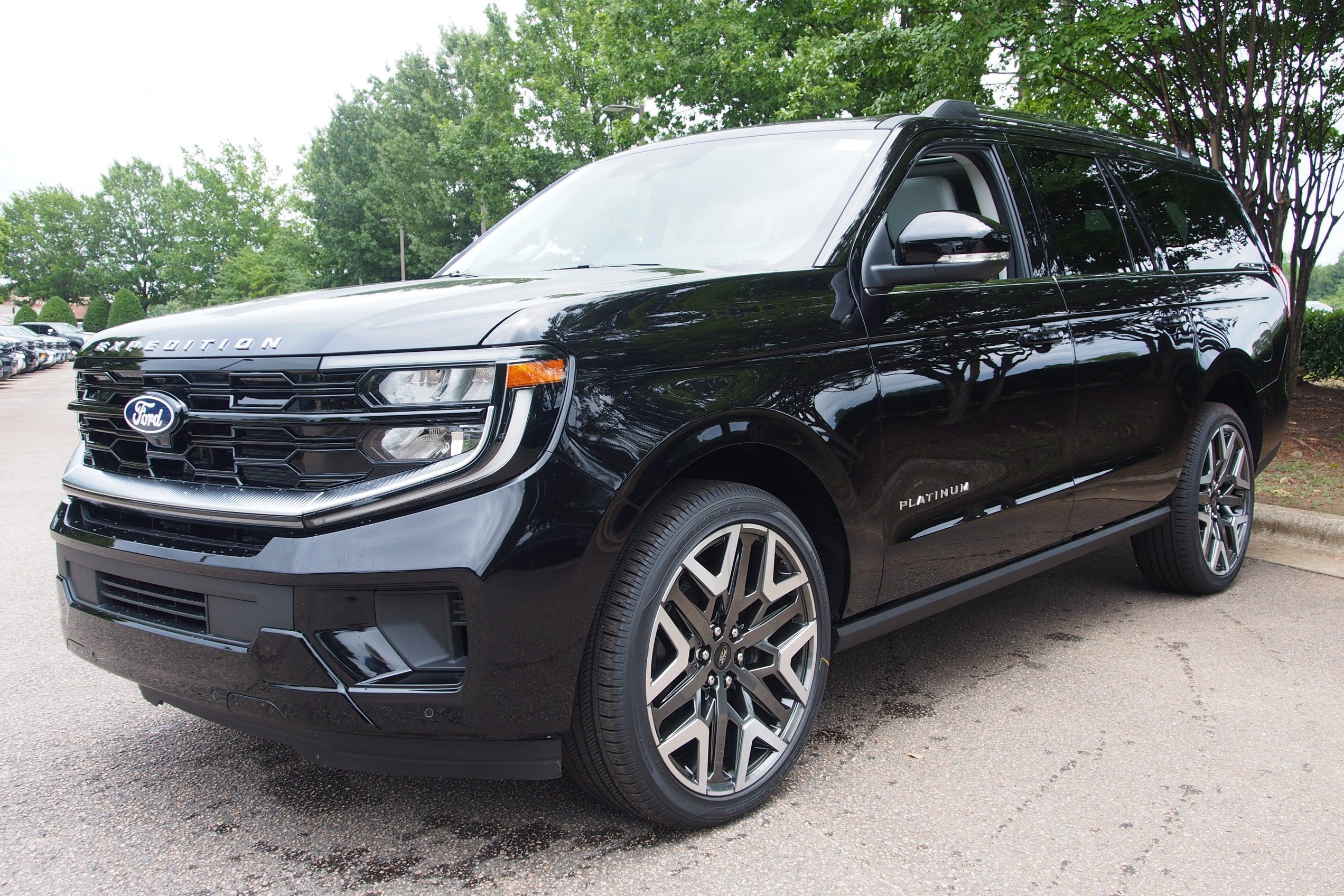 2027 Ford Expedition Max Platinum