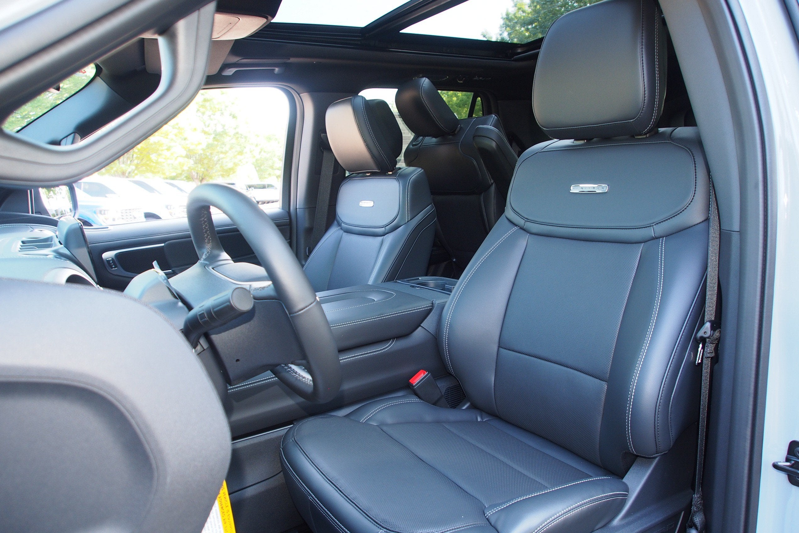2027 Ford Expedition Platinum