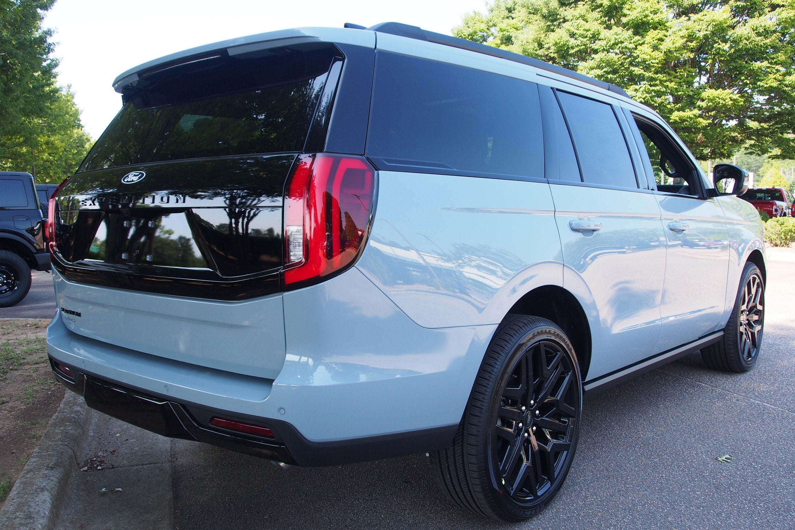 2027 Ford Expedition Platinum