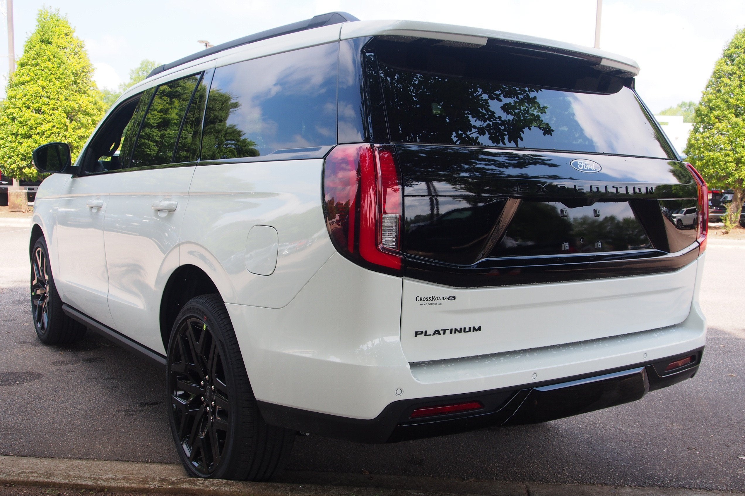 2027 Ford Expedition Platinum