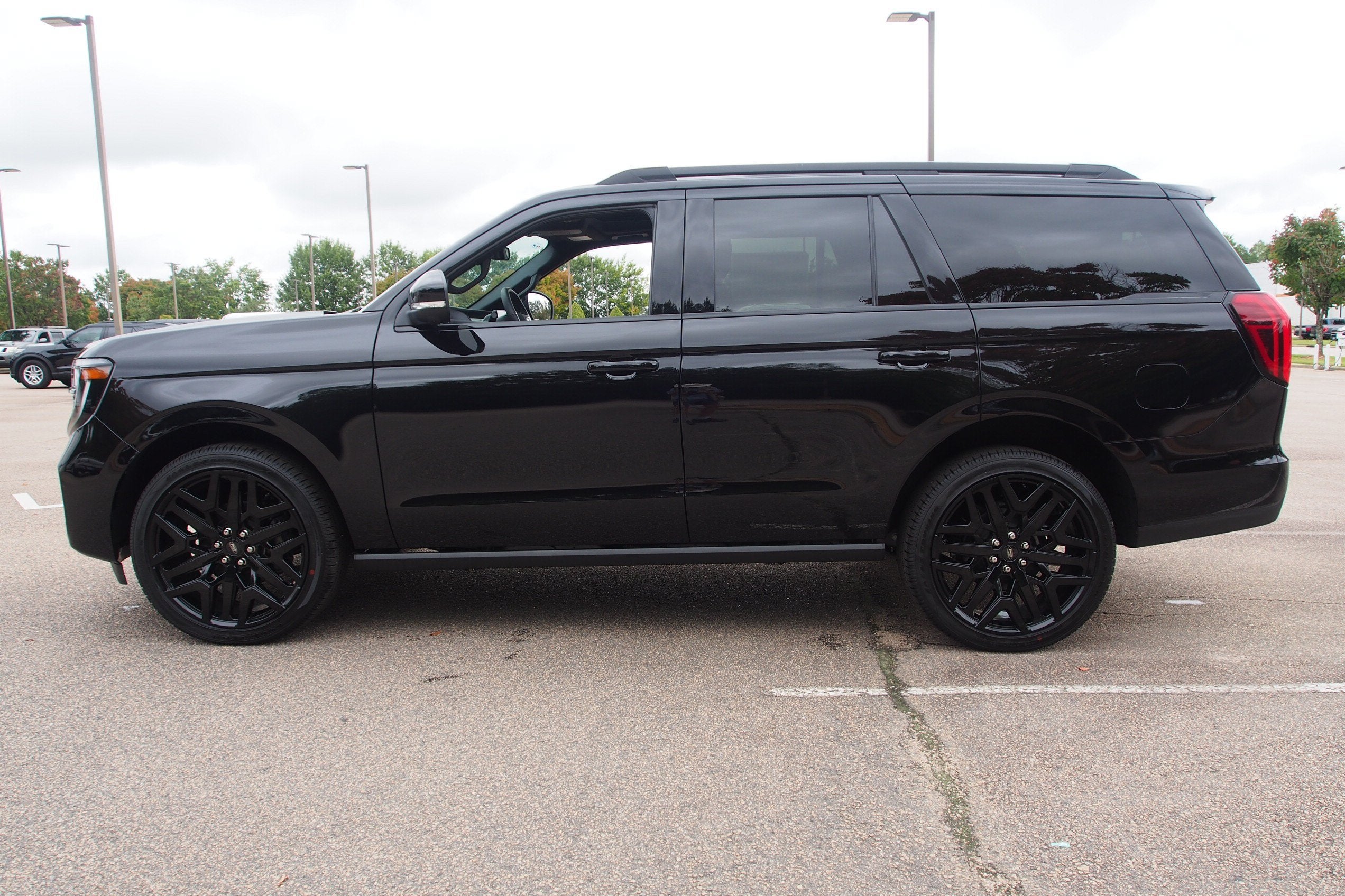 2027 Ford Expedition Platinum